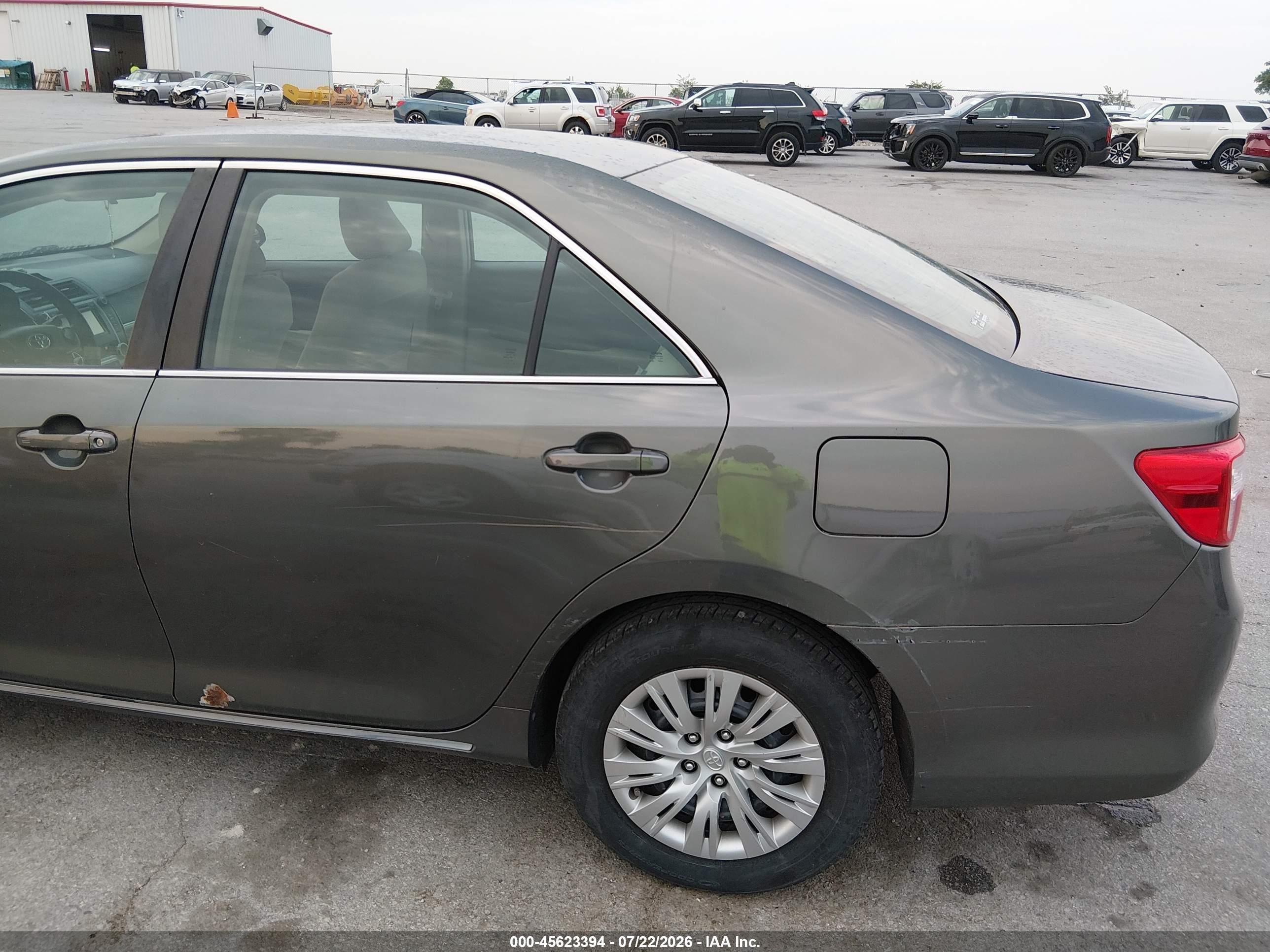 2013 Toyota Camry Le Бордовый vin: 4T4BF1FK2DR330454