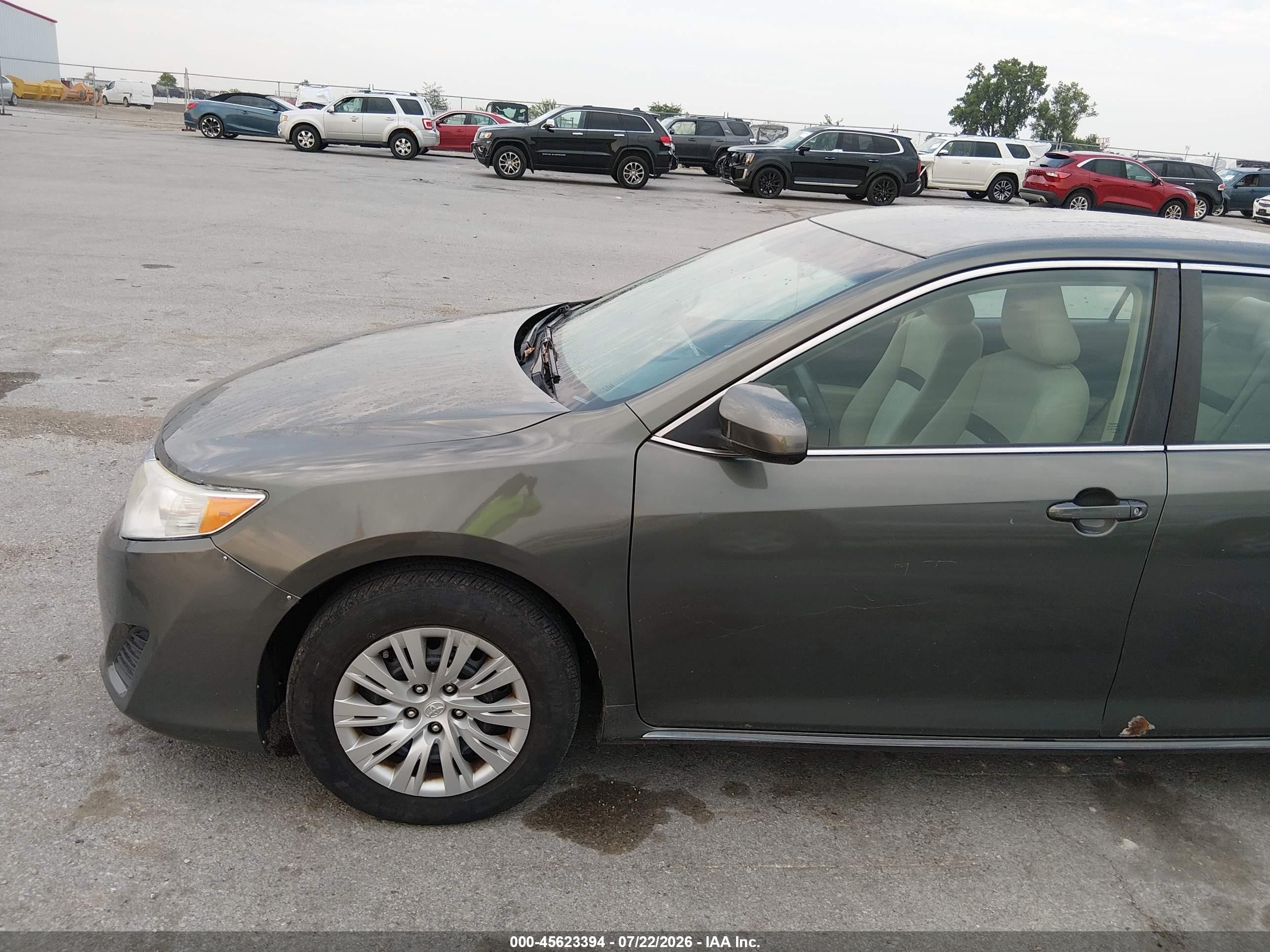 2013 Toyota Camry Le Бордовый vin: 4T4BF1FK2DR330454