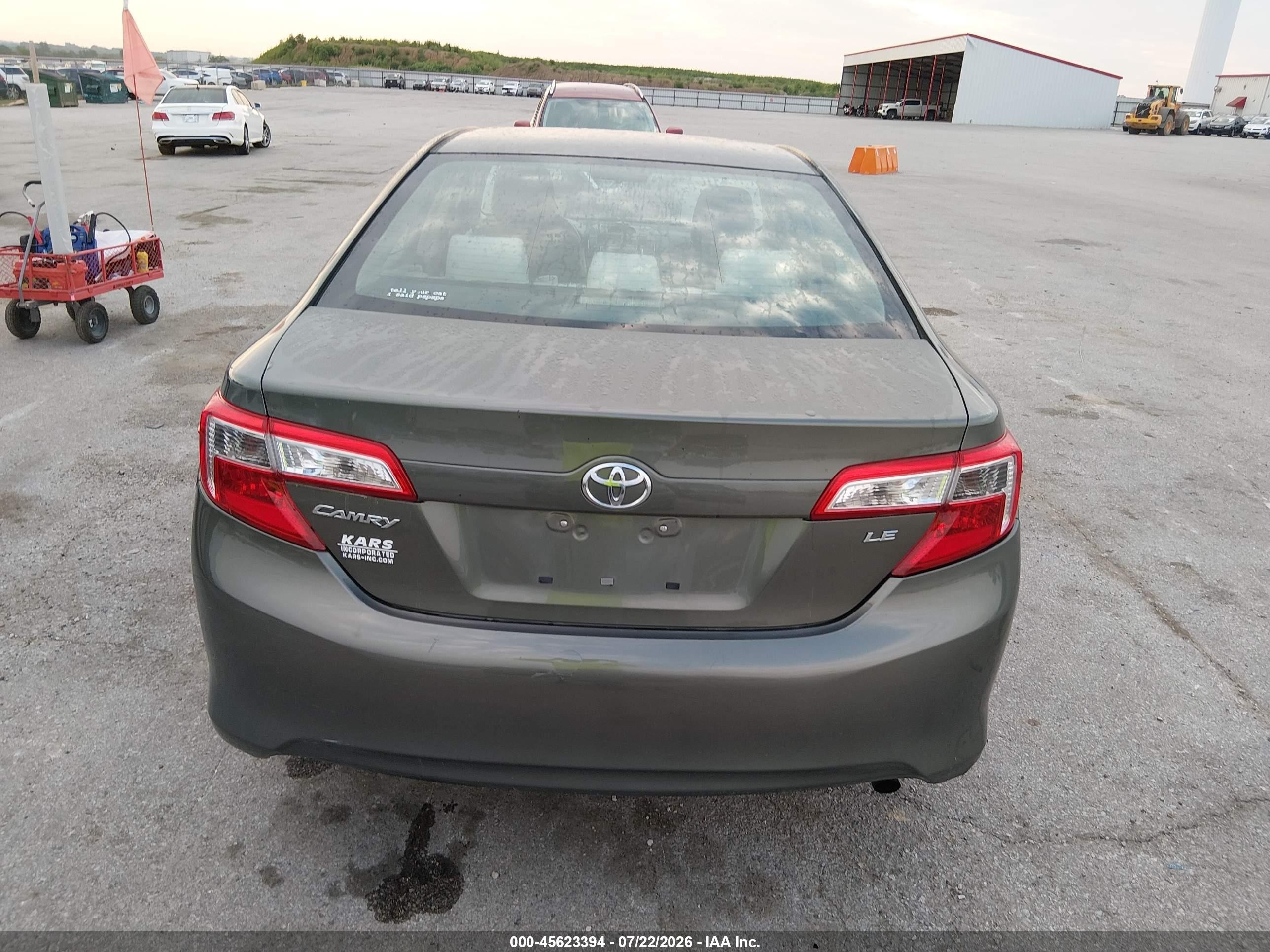 2013 Toyota Camry Le Бордовый vin: 4T4BF1FK2DR330454