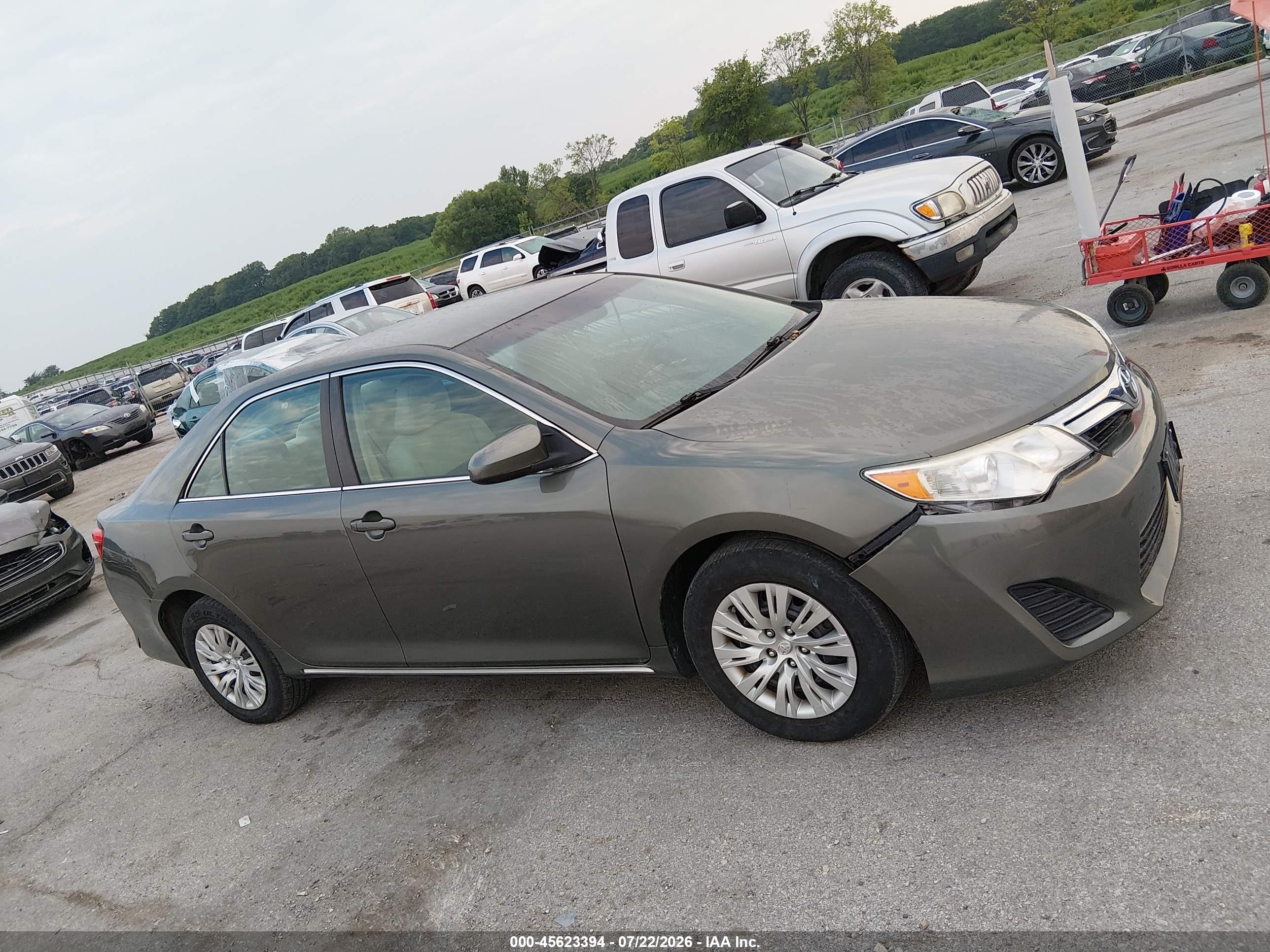 2013 Toyota Camry Le Бордовый vin: 4T4BF1FK2DR330454