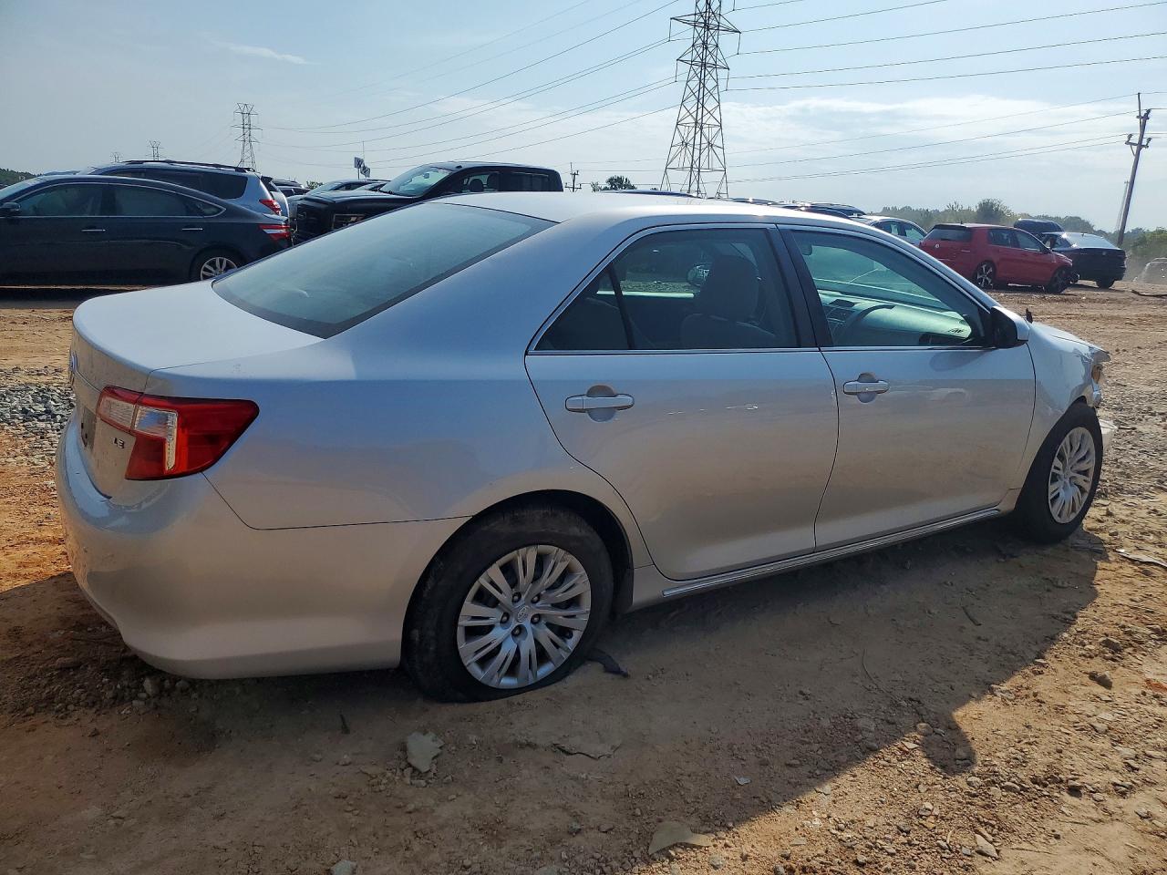 2013 Toyota Camry Le Silver vin: 4T4BF1FK2DR332933