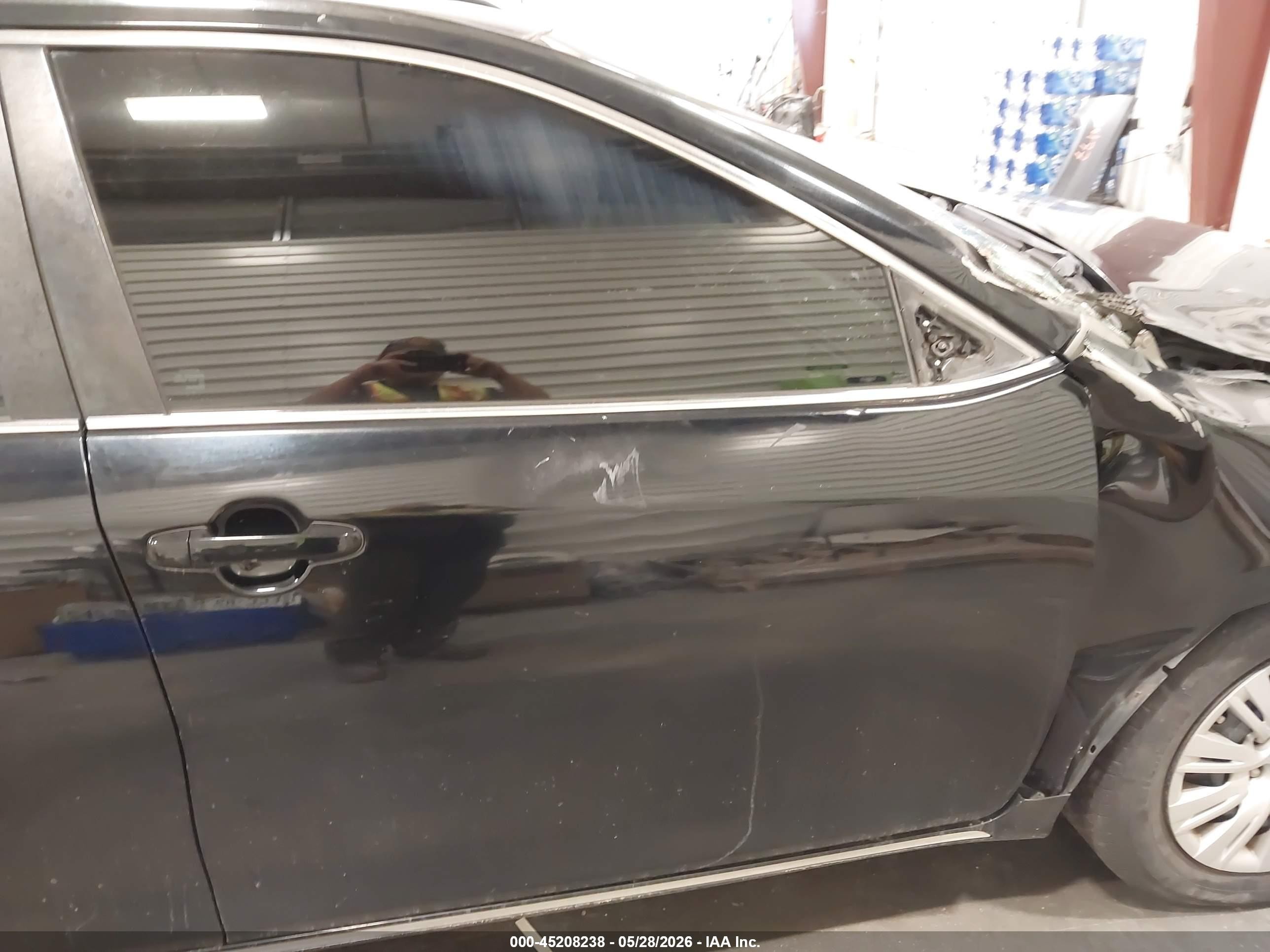 2014 Toyota Camry Le Black vin: 4T4BF1FK2ER337633