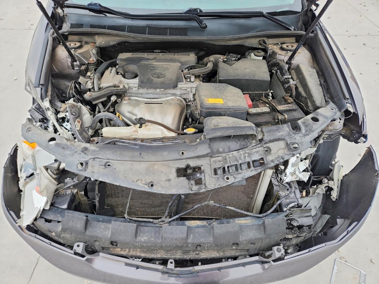 2014 Toyota Camry Le Gray vin: 4T4BF1FK2ER339625