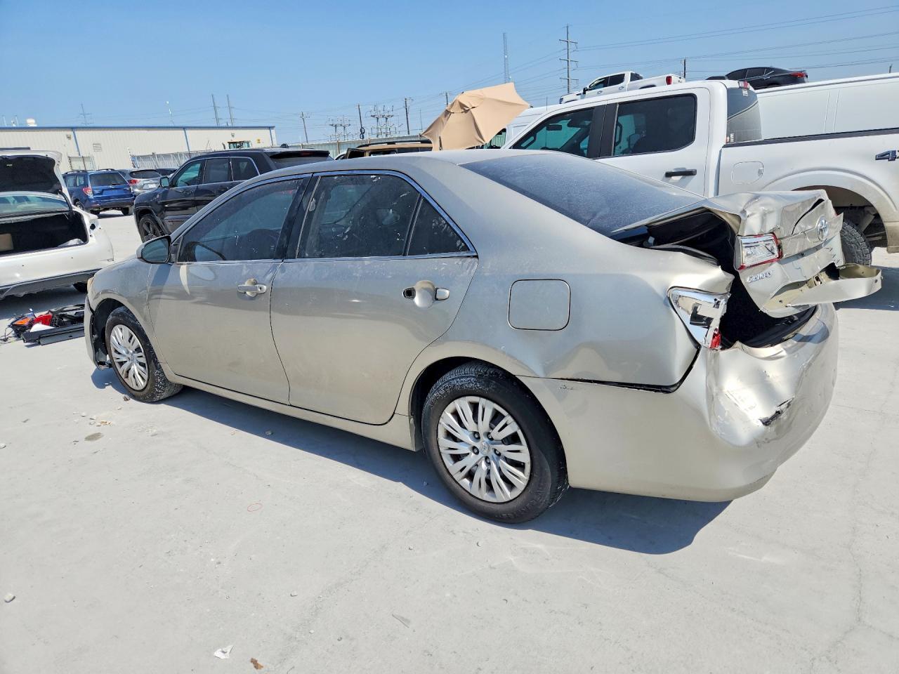 2014 Toyota Camry L Бежевый vin: 4T4BF1FK2ER340628