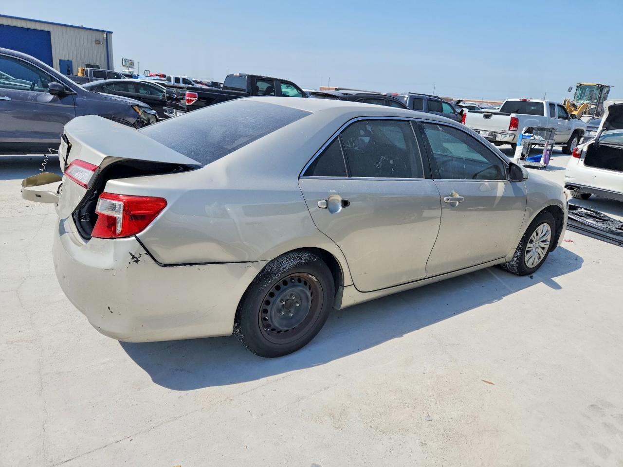 2014 Toyota Camry L Бежевый vin: 4T4BF1FK2ER340628