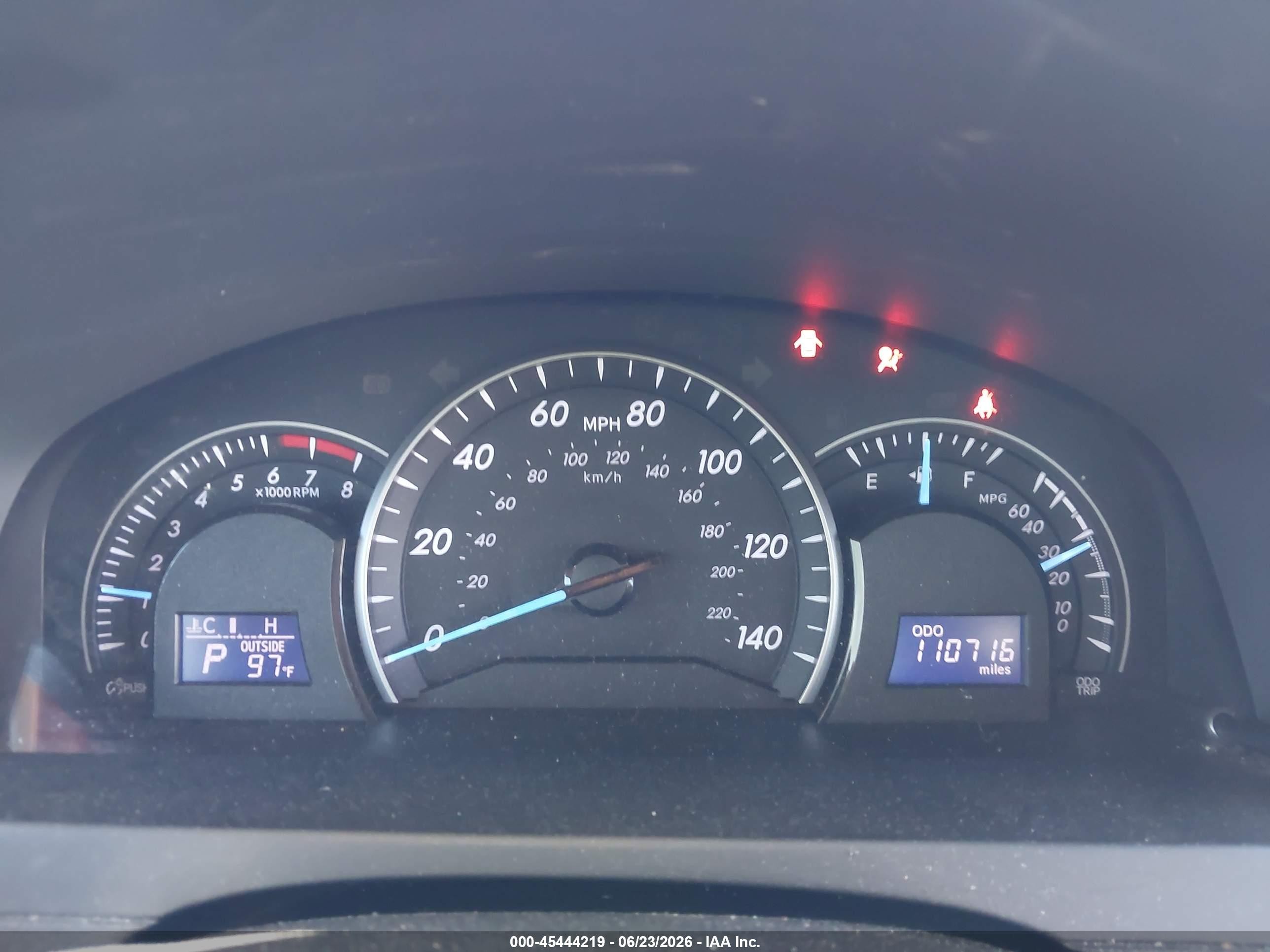 2014 Toyota Camry Le Silver vin: 4T4BF1FK2ER343044