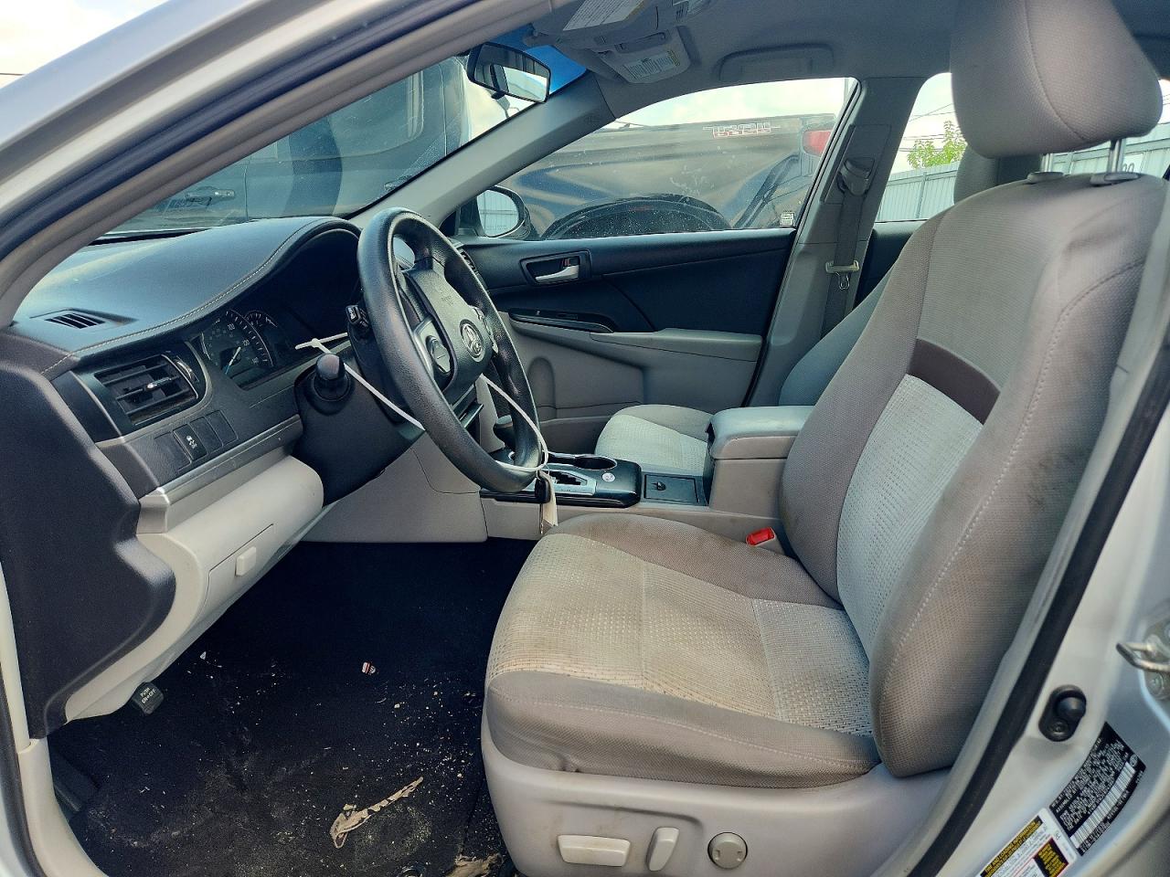 2014 Toyota Camry Le Silver vin: 4T4BF1FK2ER343867