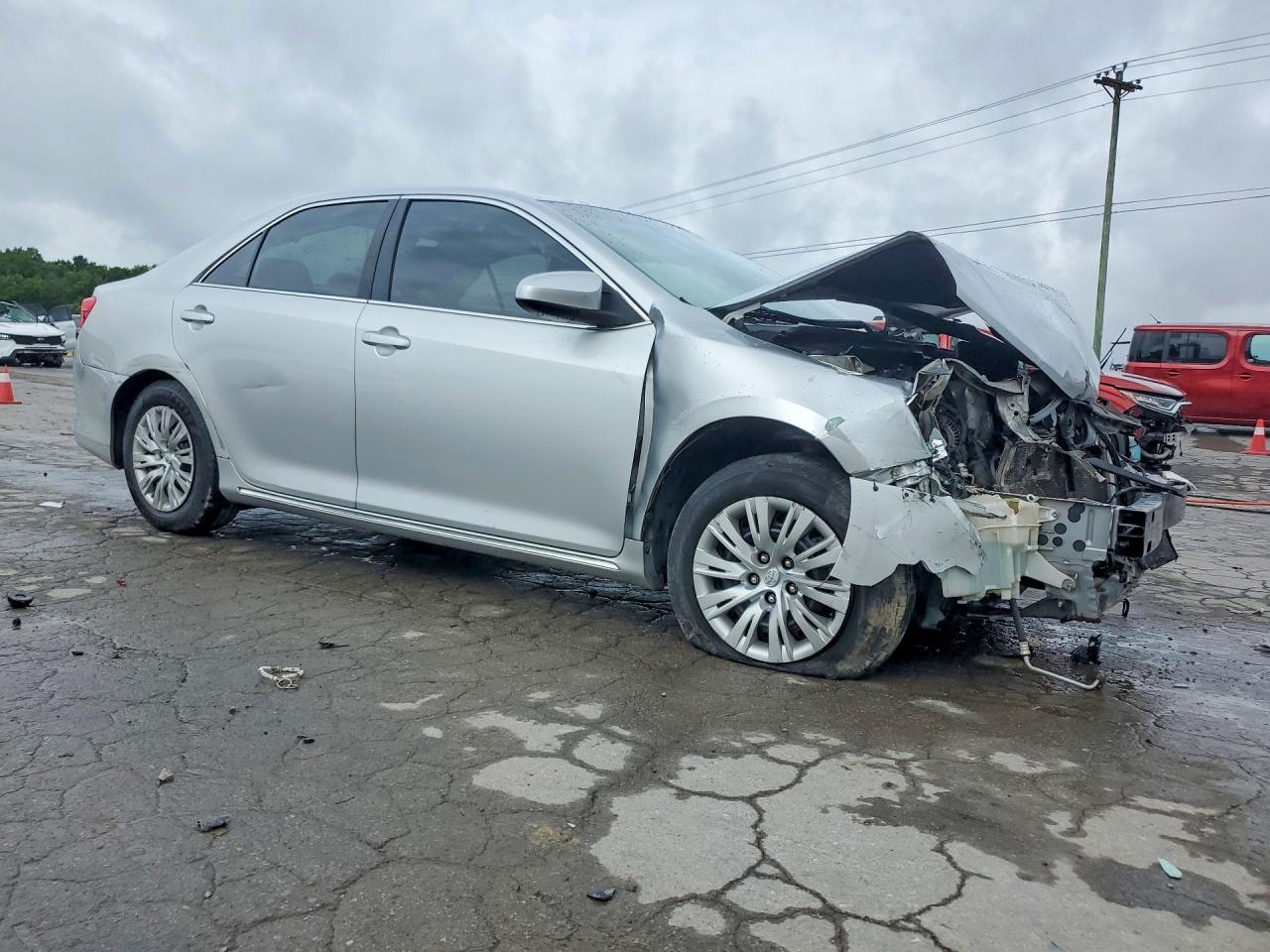 2014 Toyota Camry Le Silver vin: 4T4BF1FK2ER349295