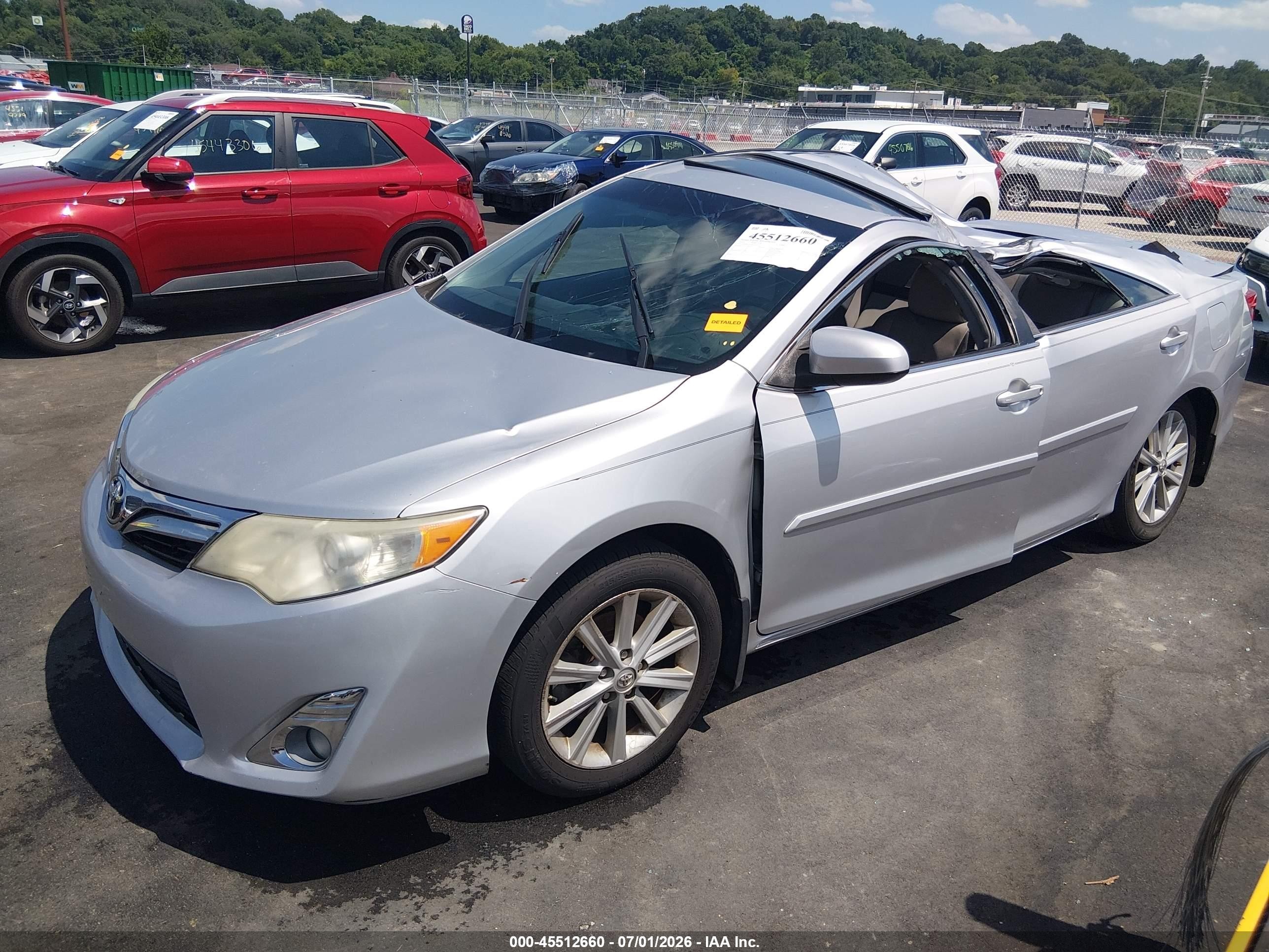 2014 Toyota Camry Xle Silver vin: 4T4BF1FK2ER351418