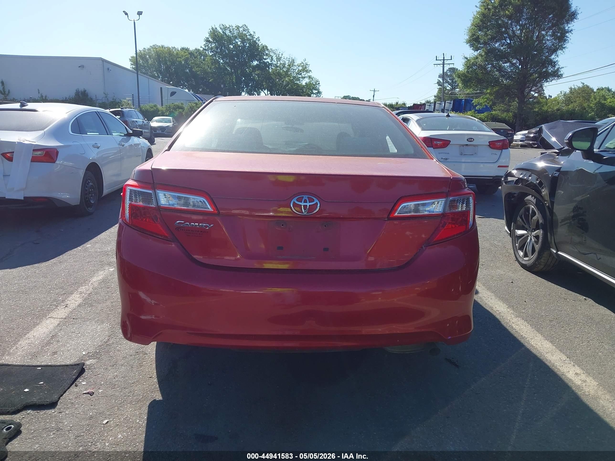 2014 Toyota Camry L Red vin: 4T4BF1FK2ER353816