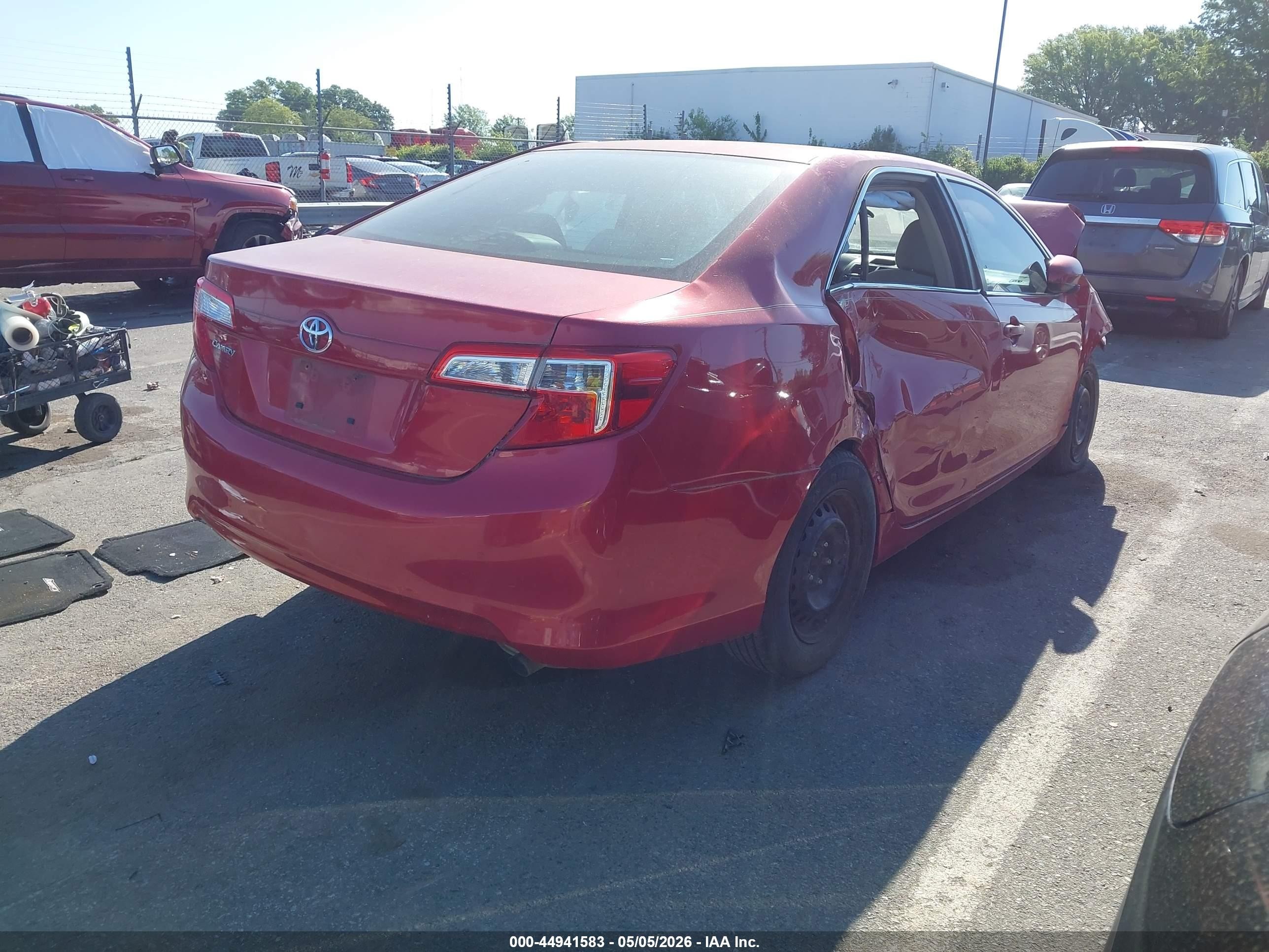 2014 Toyota Camry L Red vin: 4T4BF1FK2ER353816