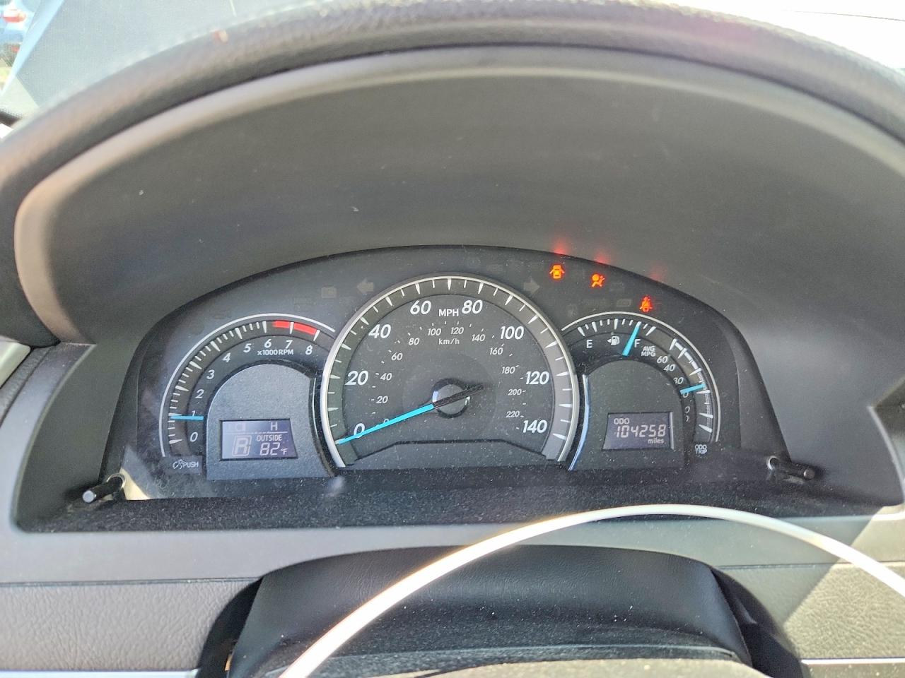 2014 Toyota Camry Le Серый vin: 4T4BF1FK2ER359387