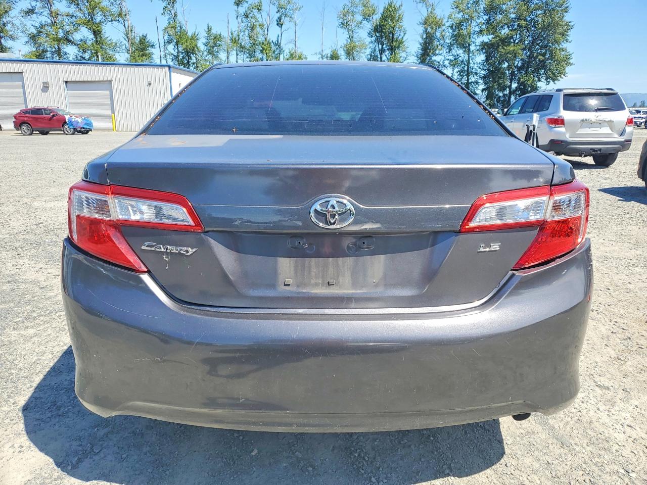 2014 Toyota Camry Le Gray vin: 4T4BF1FK2ER364900