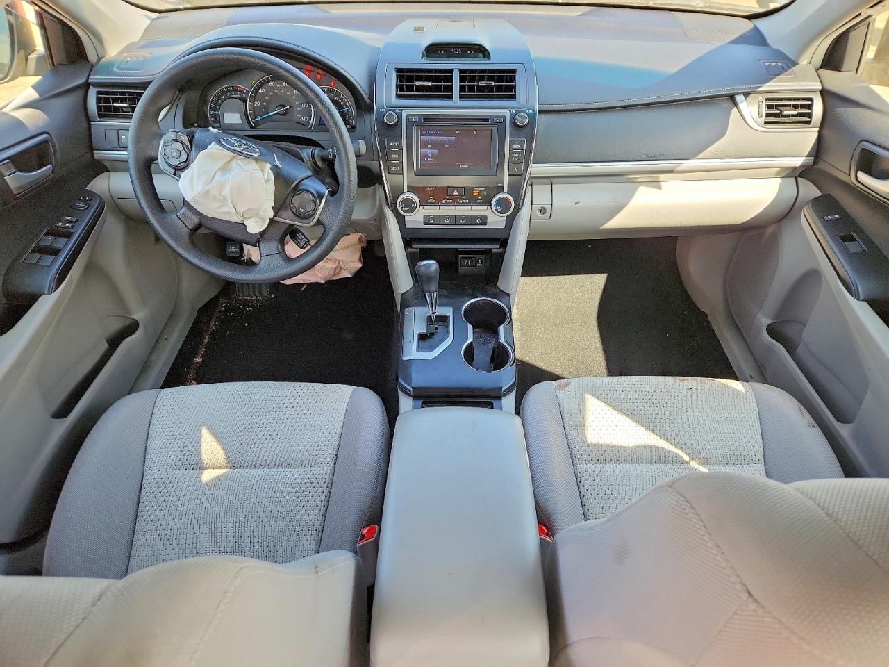 2014 Toyota Camry Le Gray vin: 4T4BF1FK2ER379137
