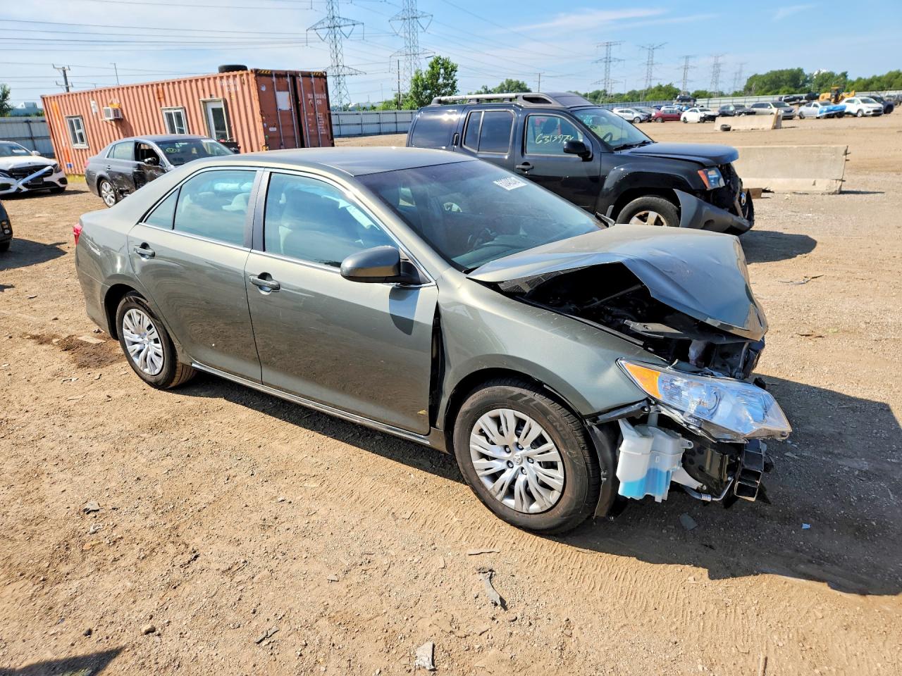 2014 Toyota Camry Le Gray vin: 4T4BF1FK2ER379137