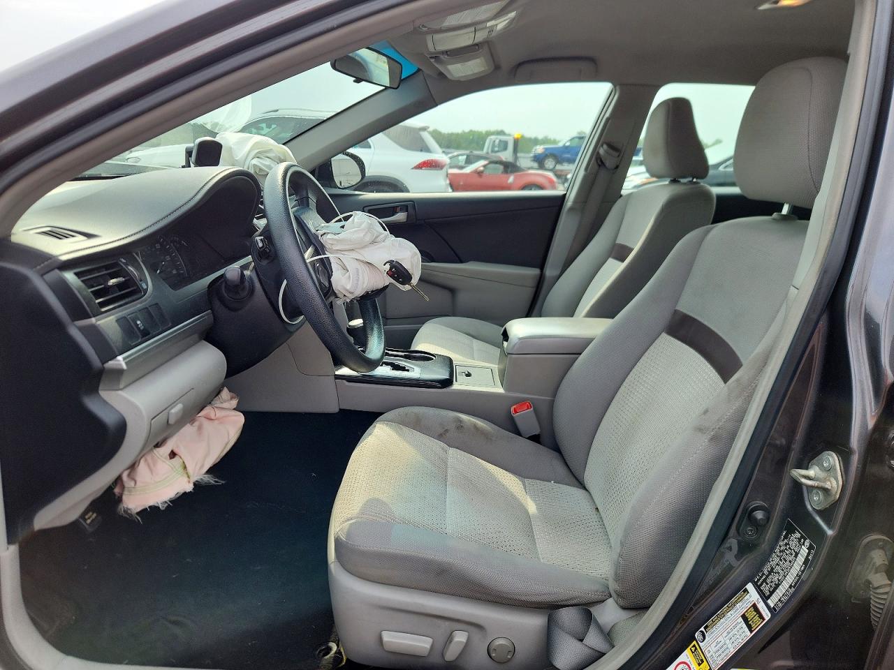 2014 Toyota Camry Le Gray vin: 4T4BF1FK2ER393975