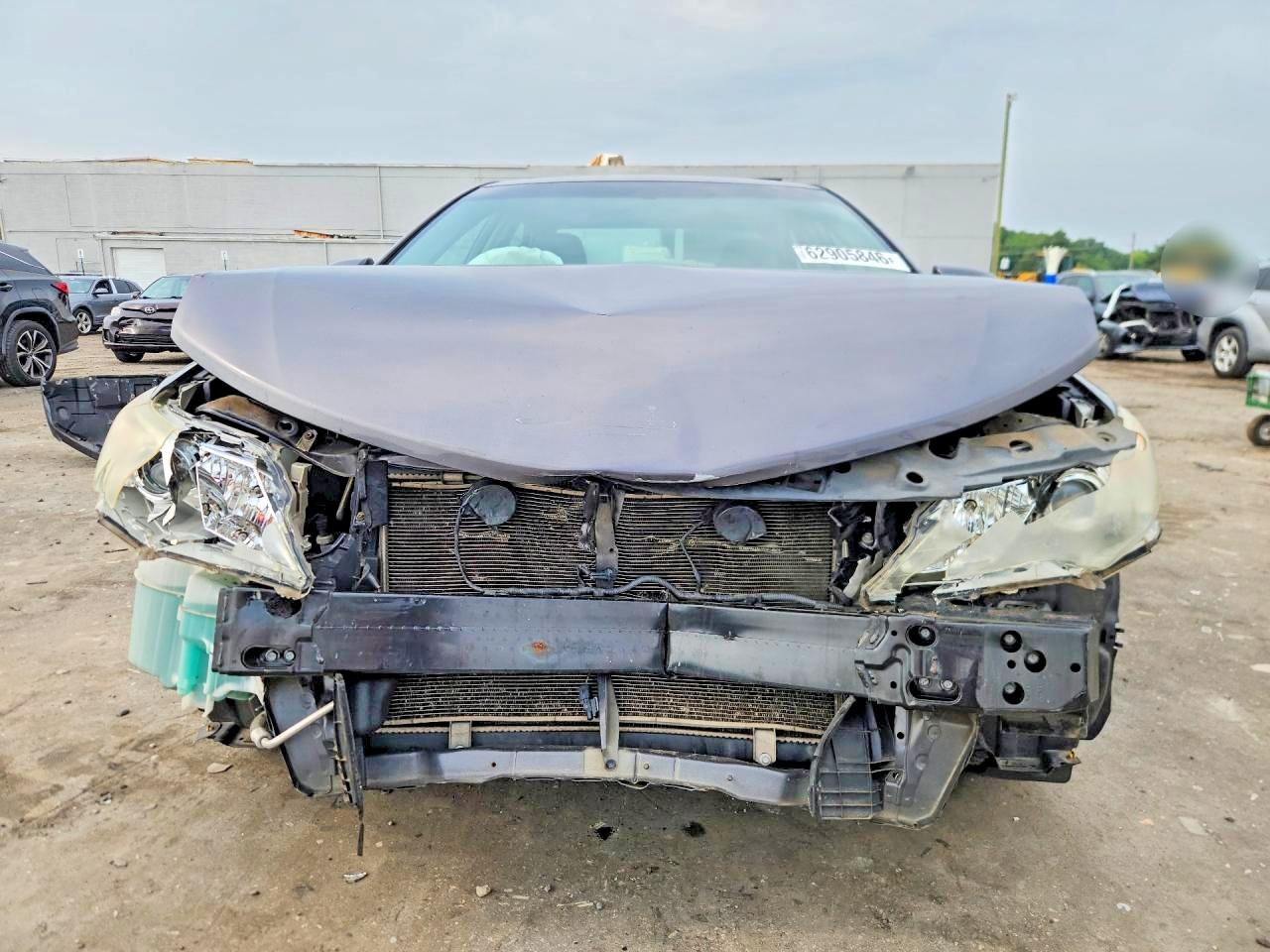 2014 Toyota Camry Le Gray vin: 4T4BF1FK2ER393975