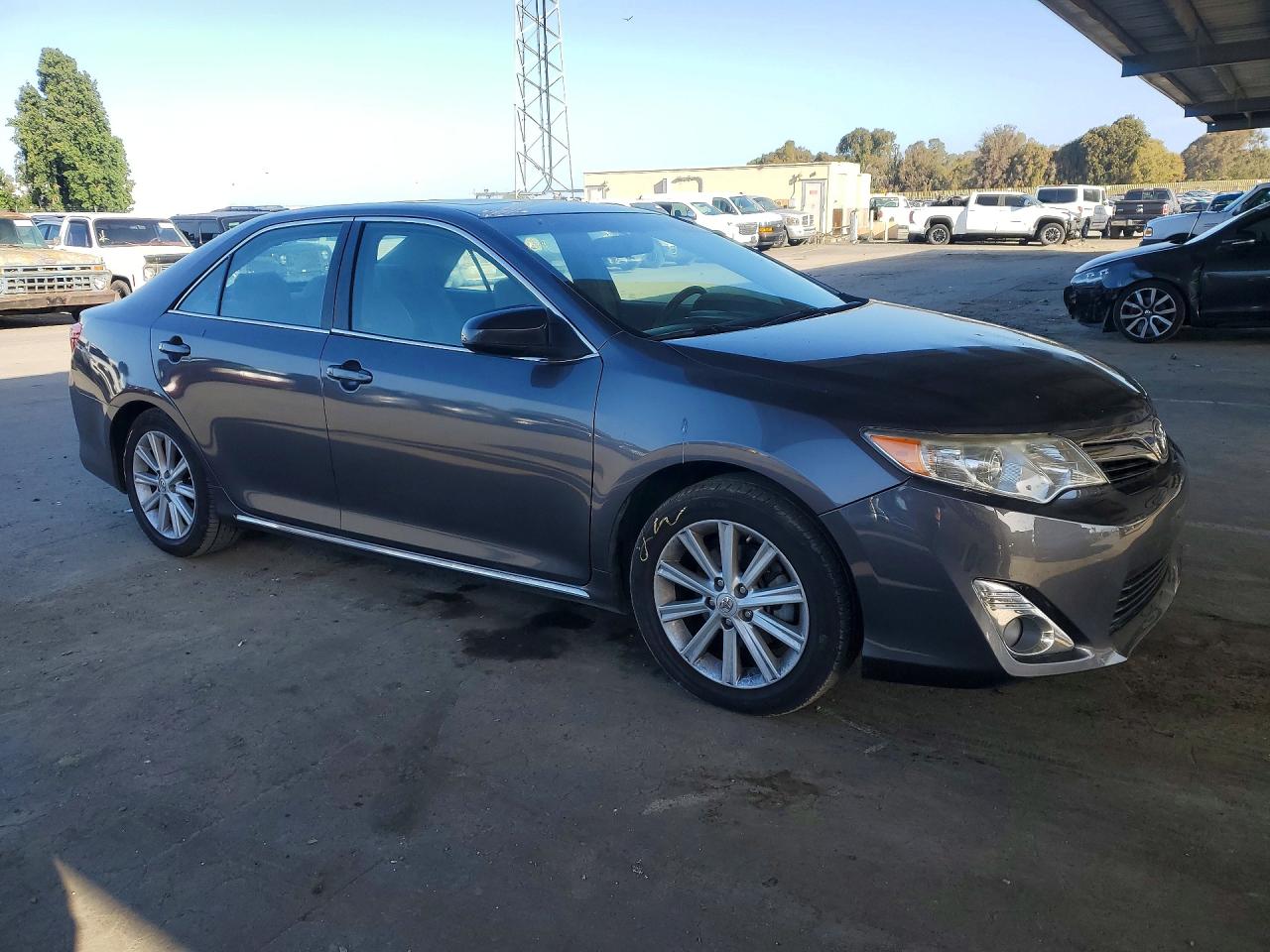 2014 Toyota Camry Xle Gray vin: 4T4BF1FK2ER402271