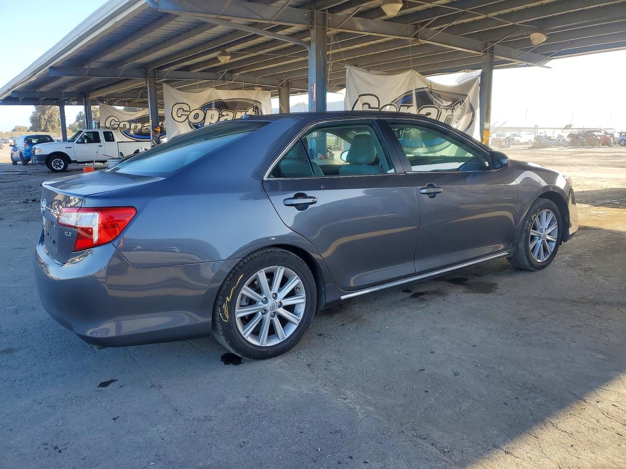 2014 Toyota Camry Xle Gray vin: 4T4BF1FK2ER402271