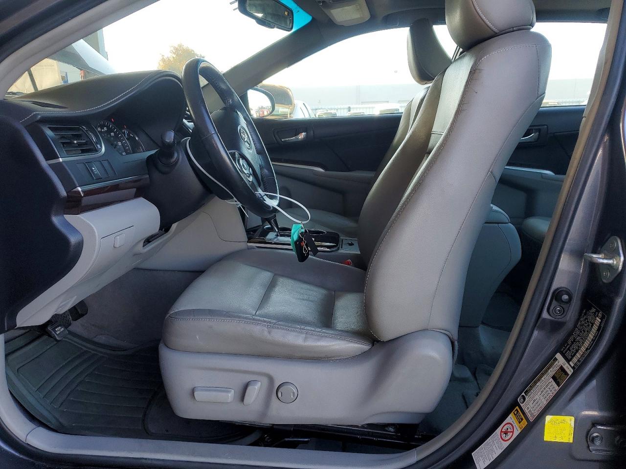 2014 Toyota Camry Xle Gray vin: 4T4BF1FK2ER402271