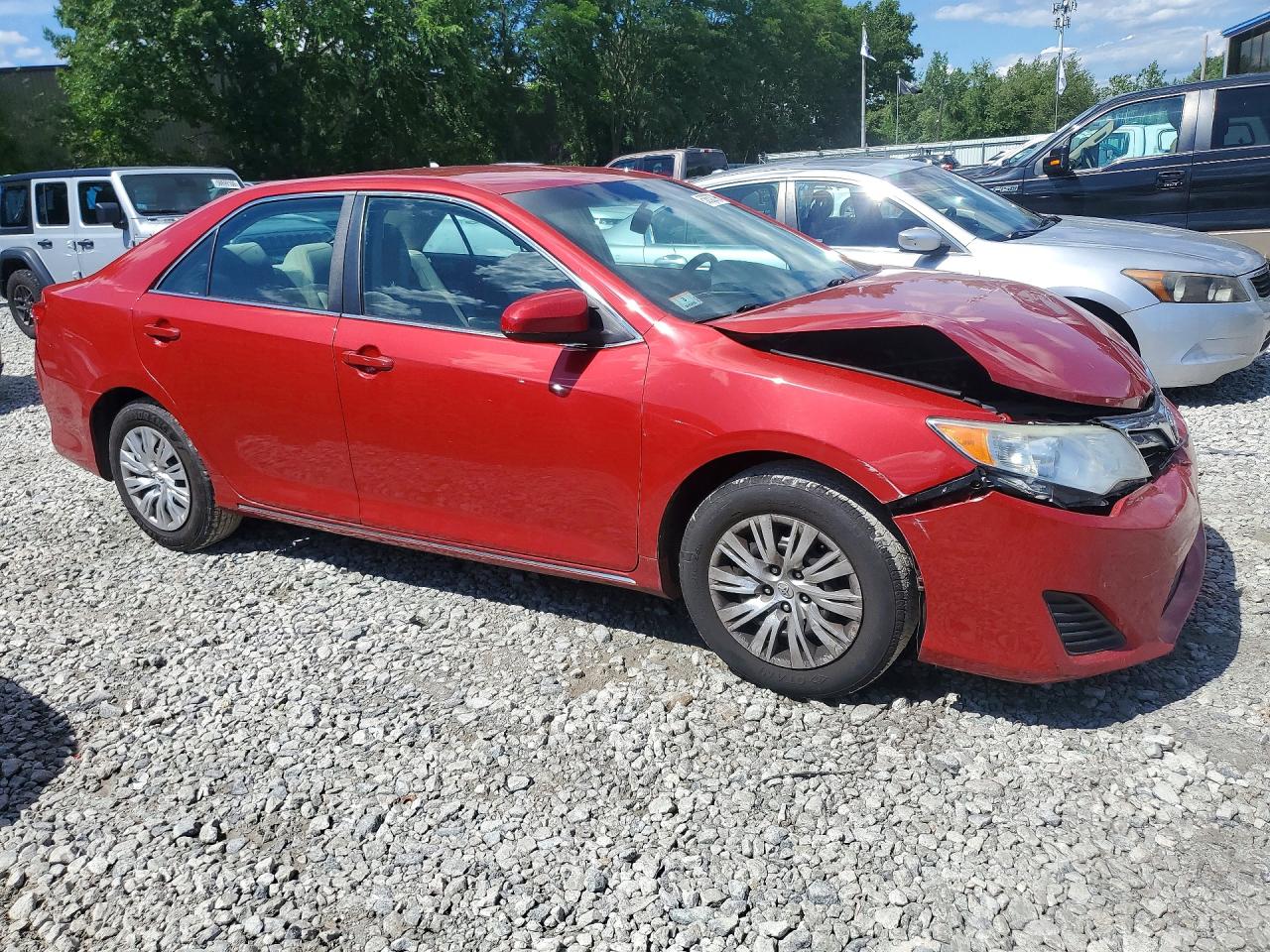 2014 Toyota Camry Le Red vin: 4T4BF1FK2ER406112