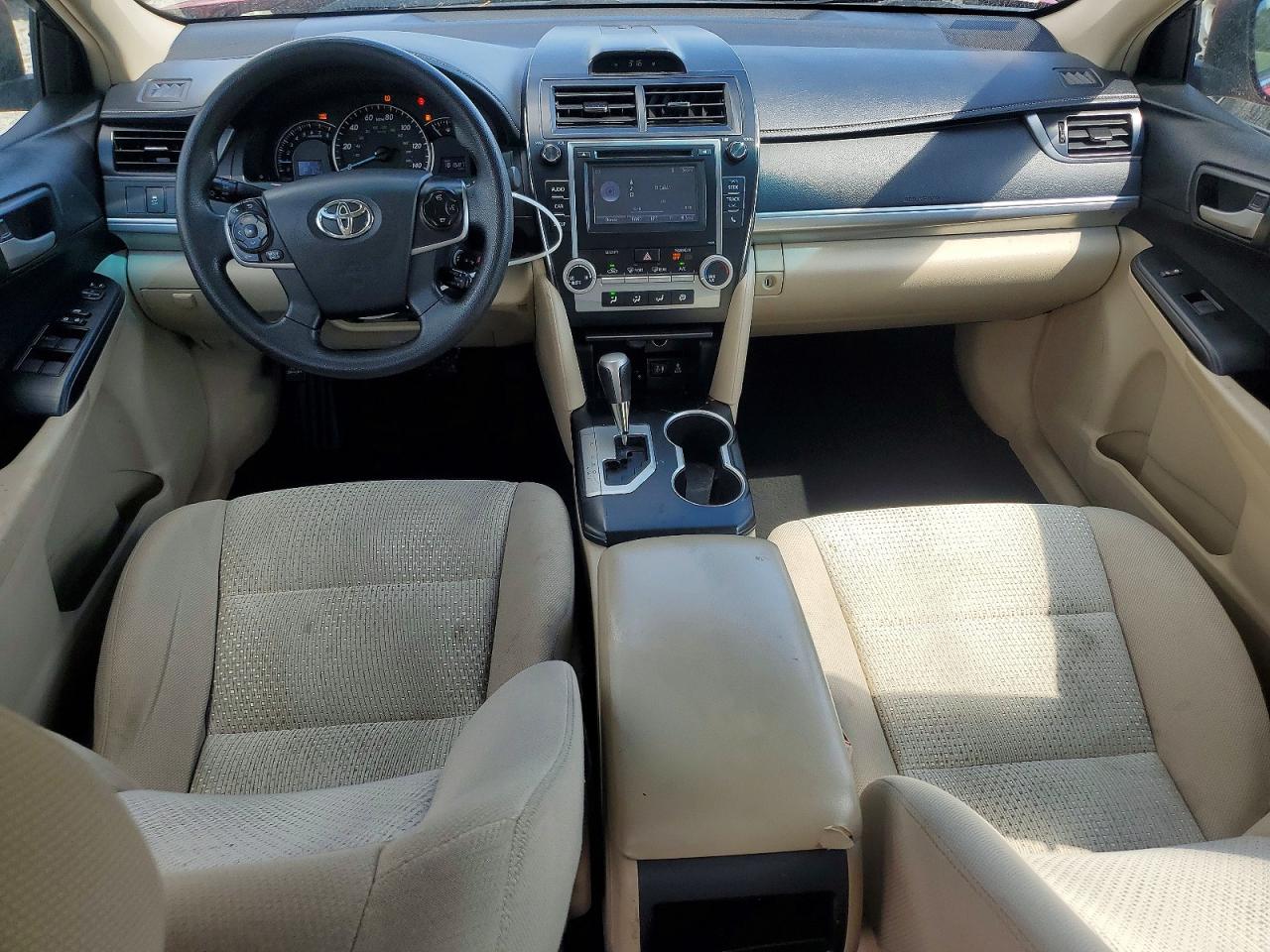 2014 Toyota Camry Le Red vin: 4T4BF1FK2ER406112