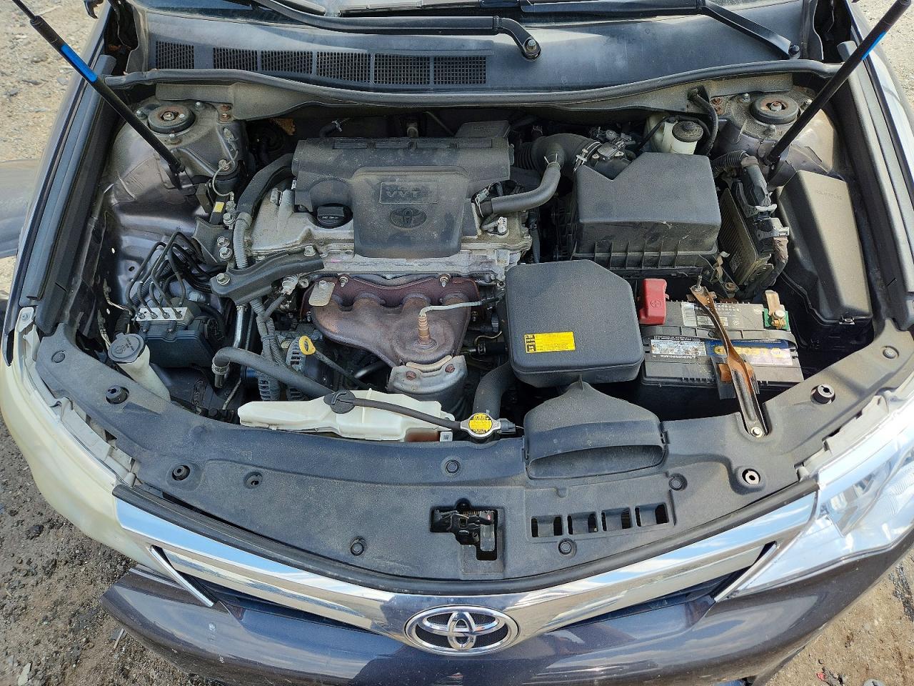 2014 Toyota Camry Le Gray vin: 4T4BF1FK2ER406238
