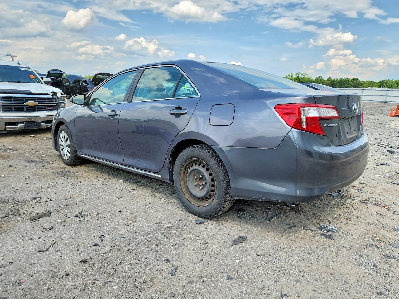 2014 Toyota Camry Le Gray vin: 4T4BF1FK2ER406238