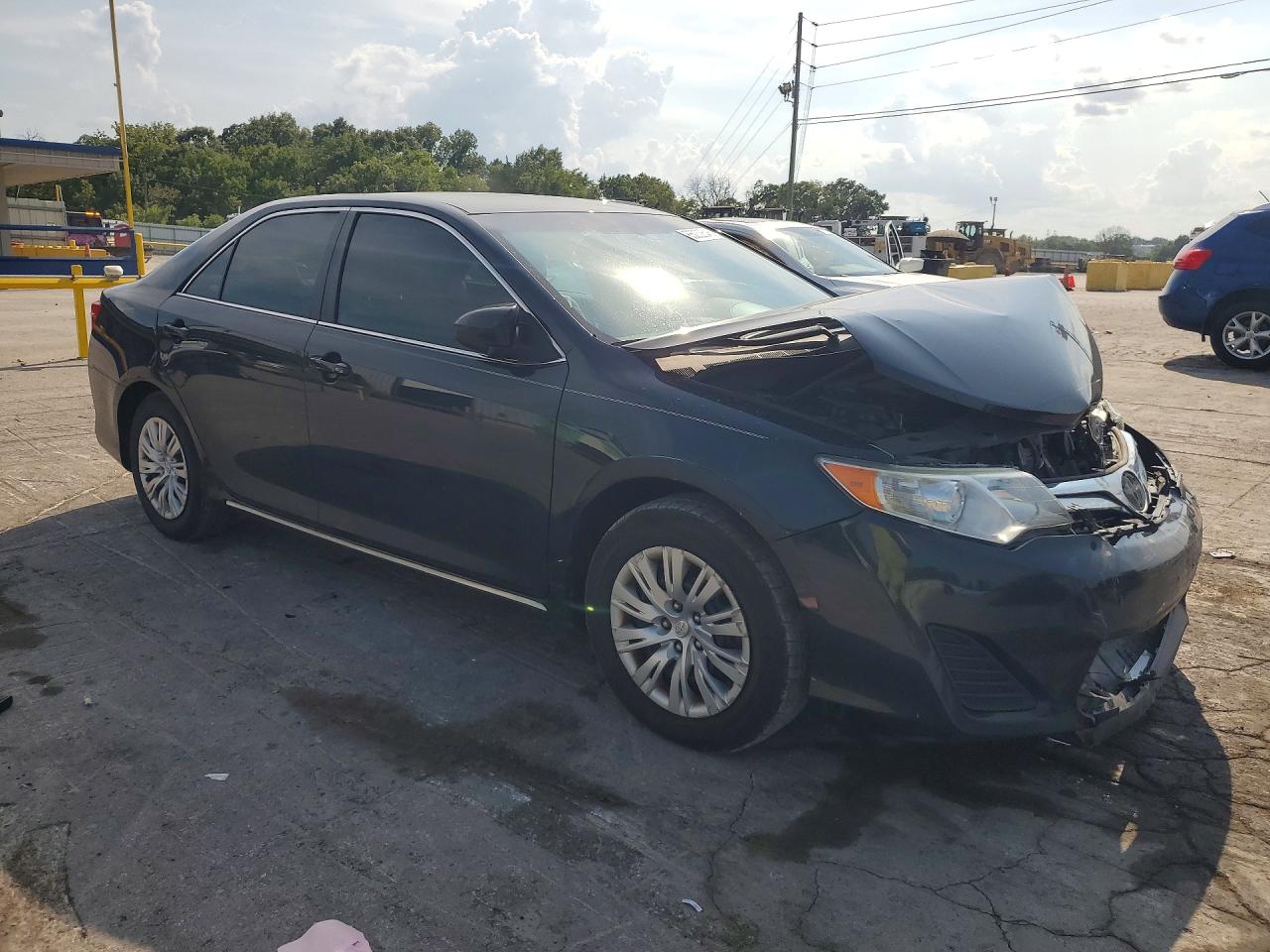 2014 Toyota Camry Le Серый vin: 4T4BF1FK2ER407017