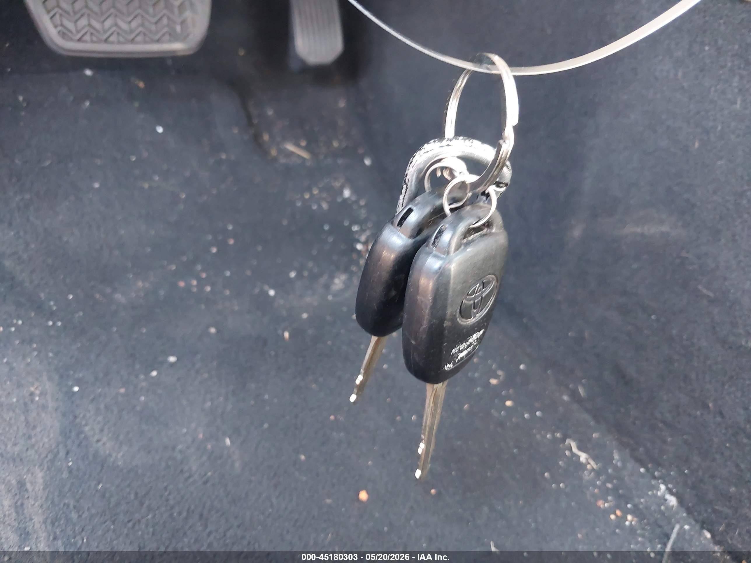 2014 Toyota Camry Le Синий vin: 4T4BF1FK2ER411682