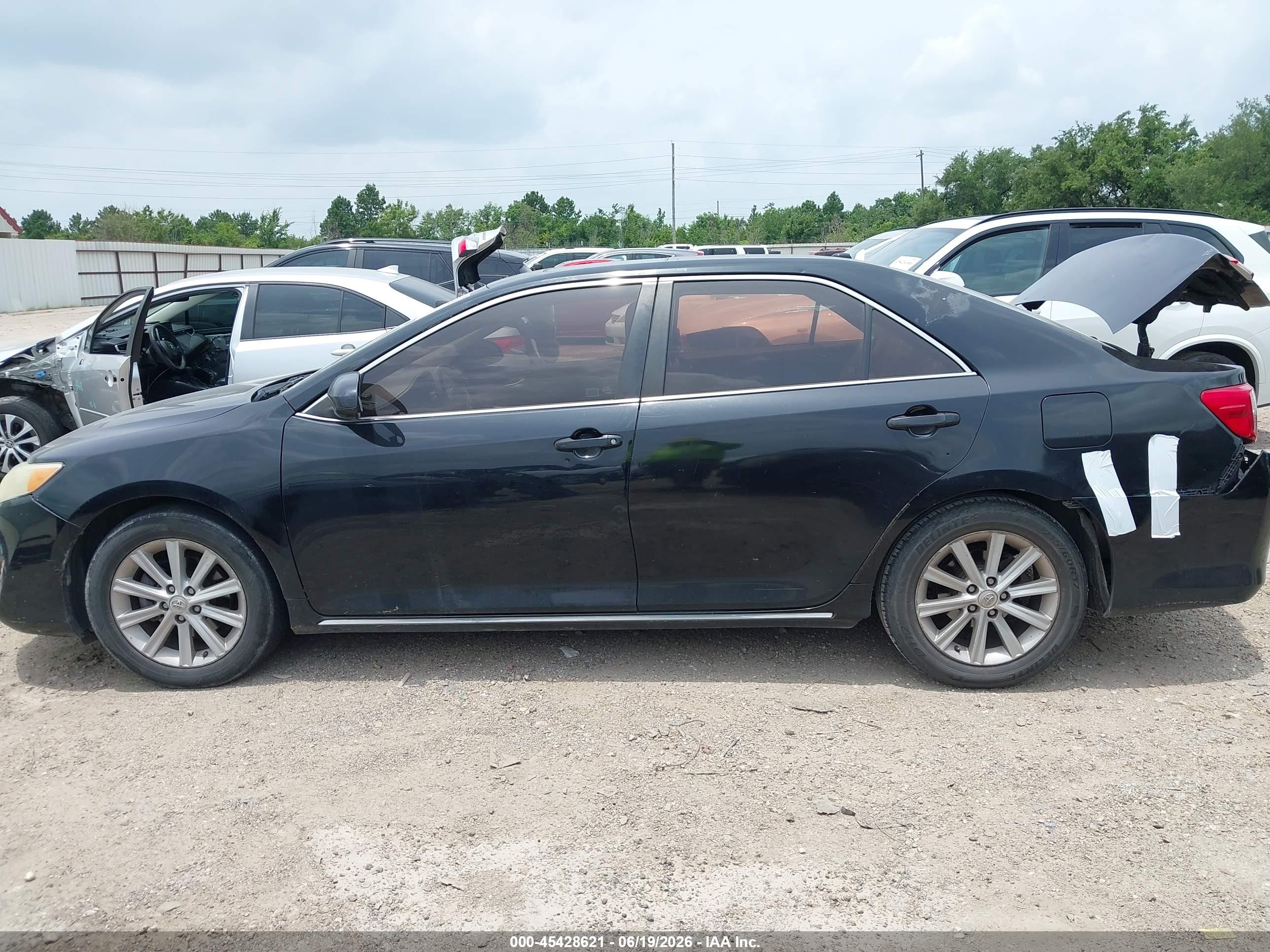 2014 Toyota Camry Xle Black vin: 4T4BF1FK2ER417532