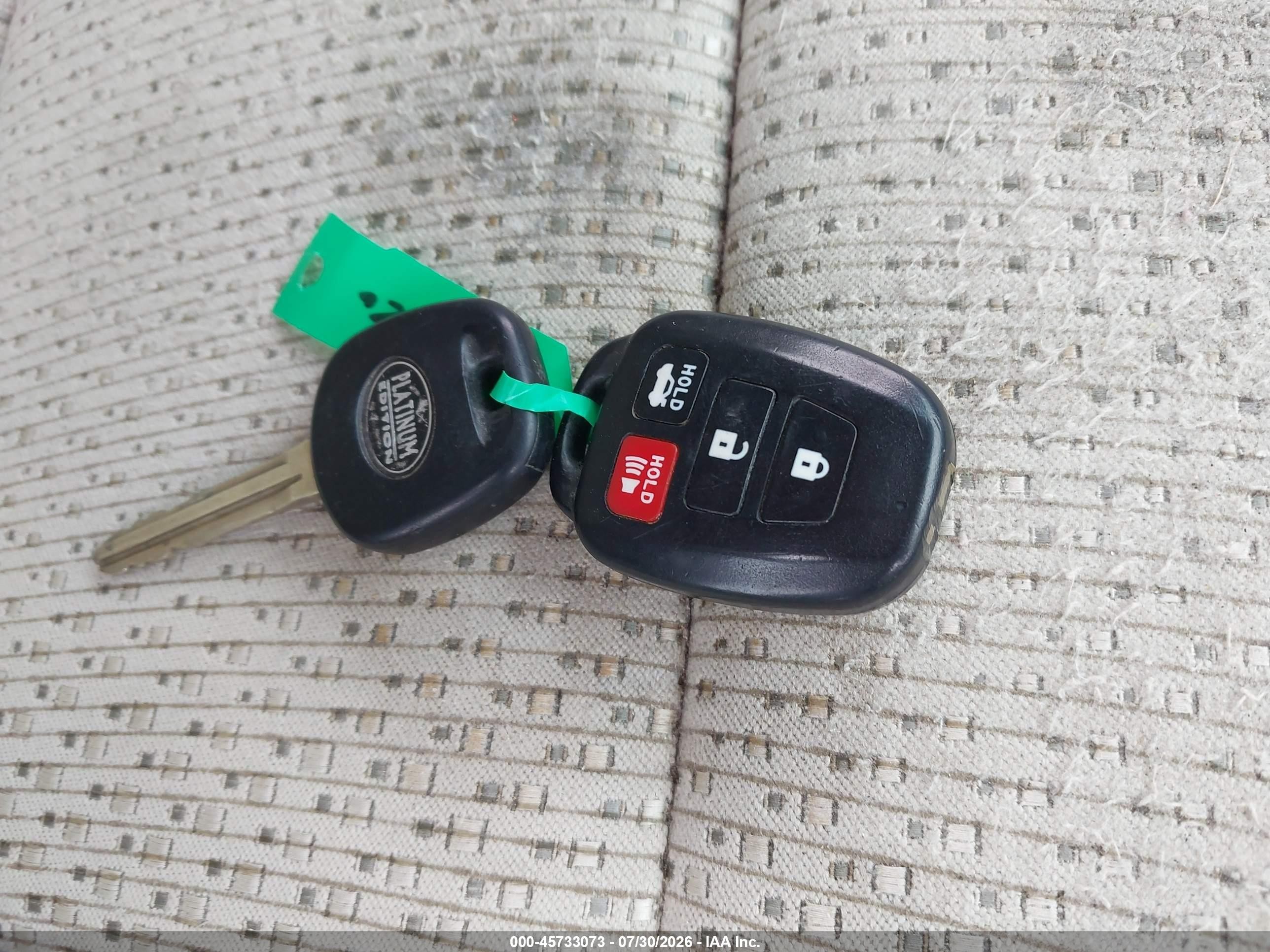 2014 Toyota Camry Le Золотой vin: 4T4BF1FK2ER426988