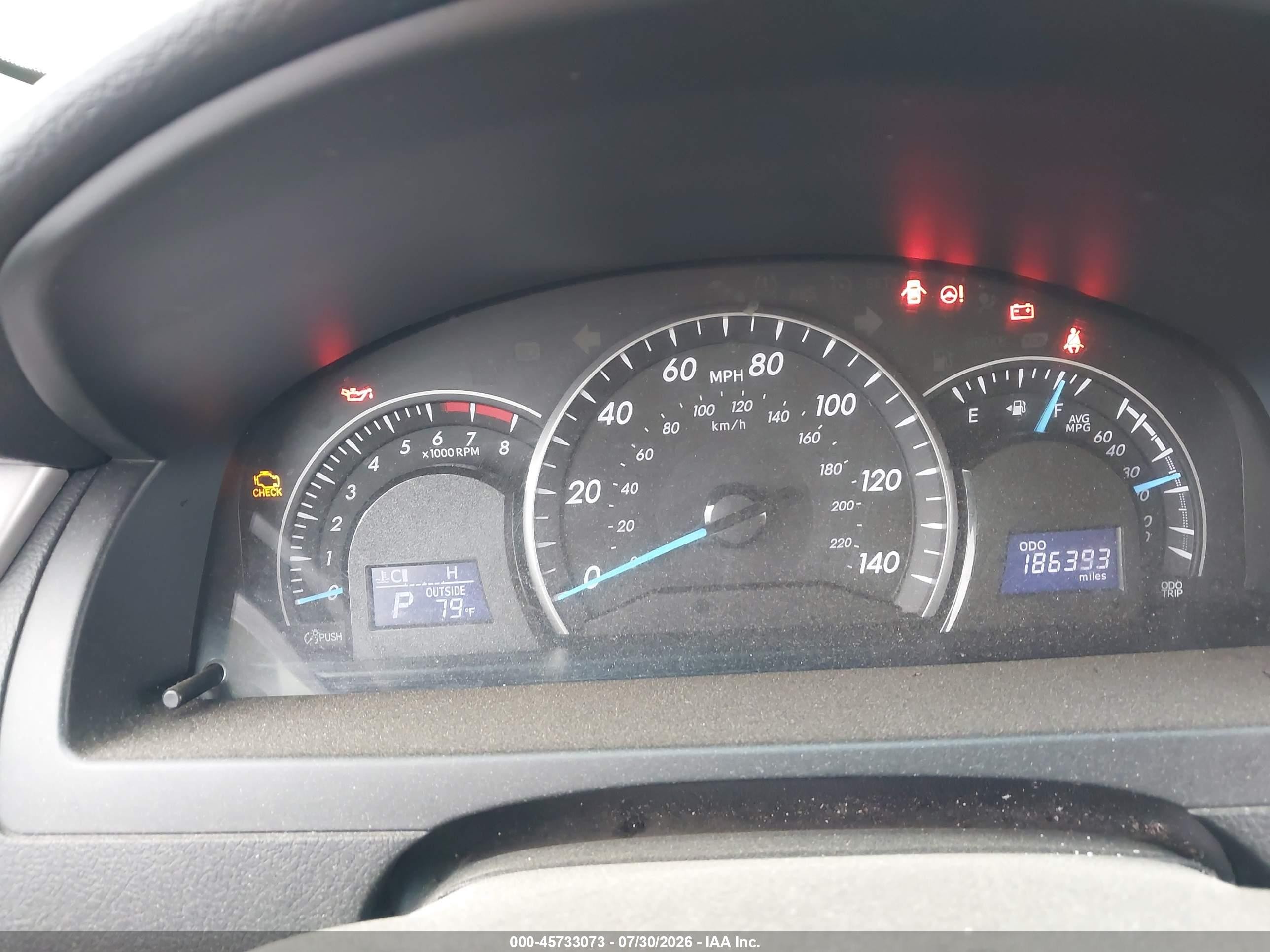 2014 Toyota Camry Le Золотой vin: 4T4BF1FK2ER426988
