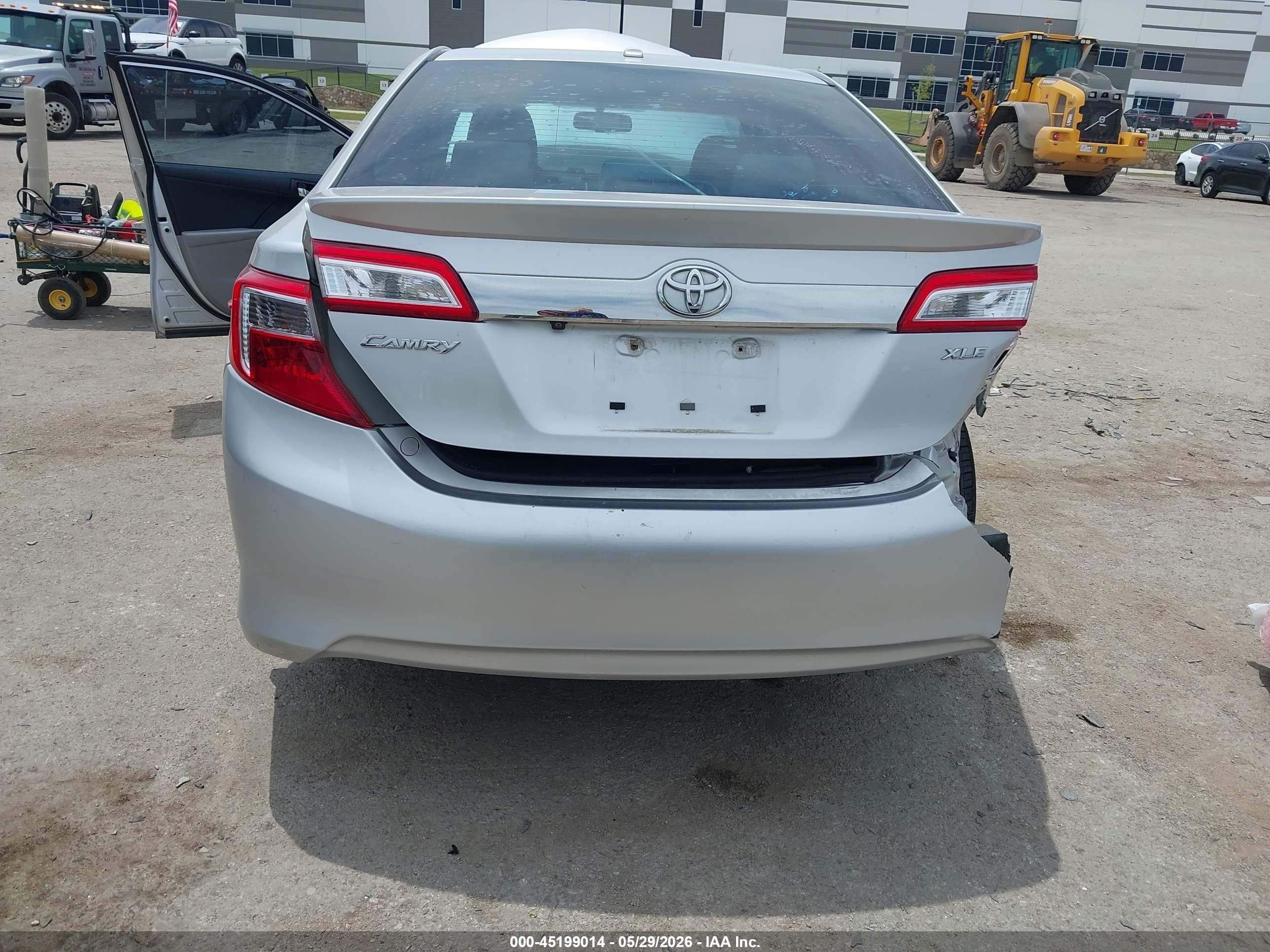 2014 Toyota Camry Xle Silver vin: 4T4BF1FK2ER427140