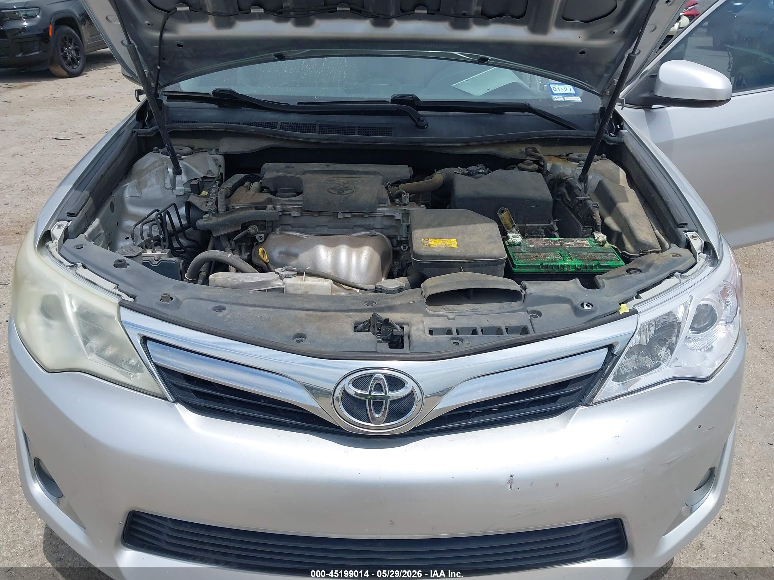 2014 Toyota Camry Xle Silver vin: 4T4BF1FK2ER427140