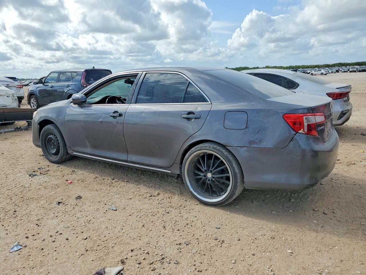 2014 Toyota Camry Le Gray vin: 4T4BF1FK2ER427297