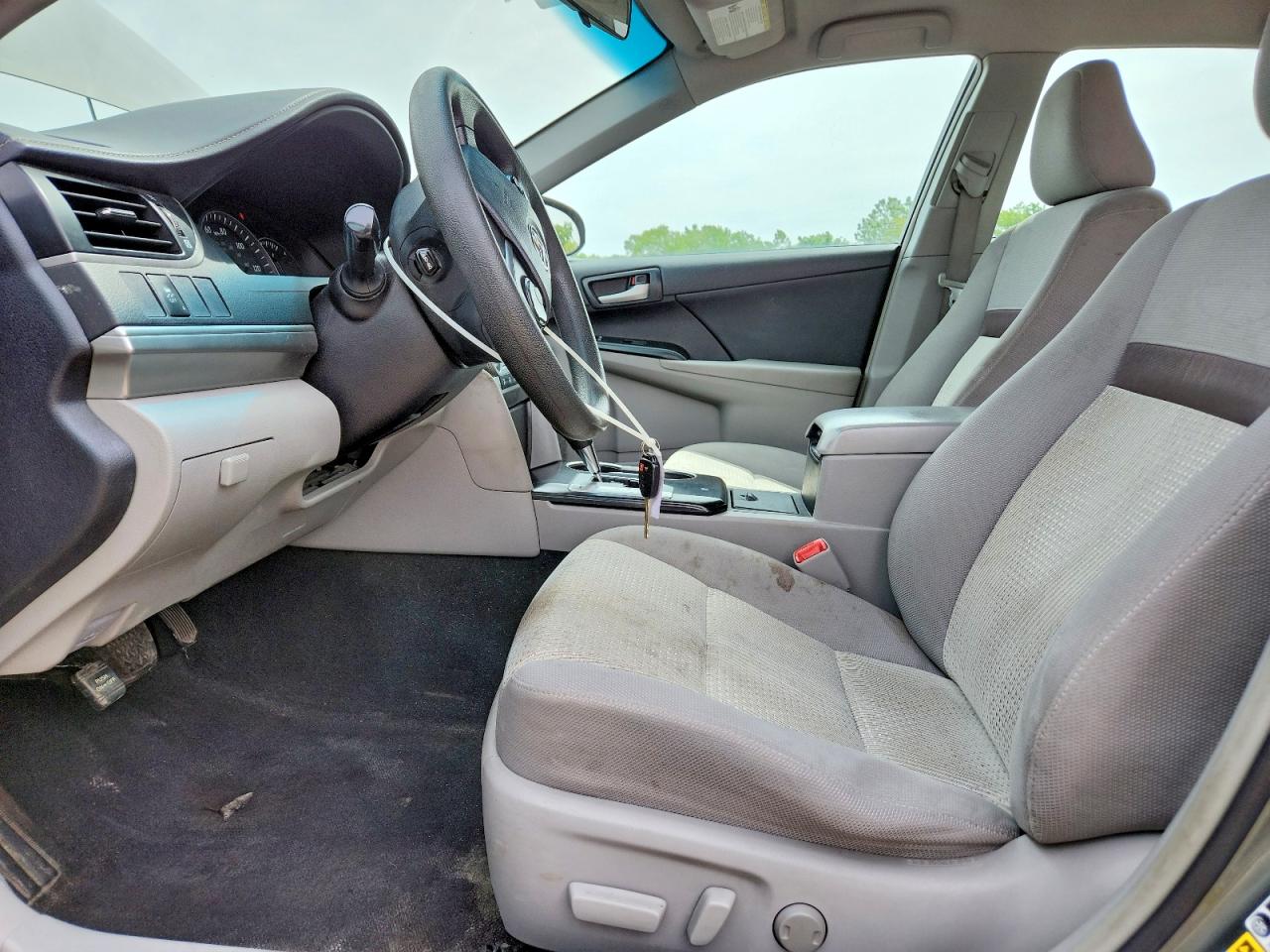 2014 Toyota Camry Le Gray vin: 4T4BF1FK2ER436503