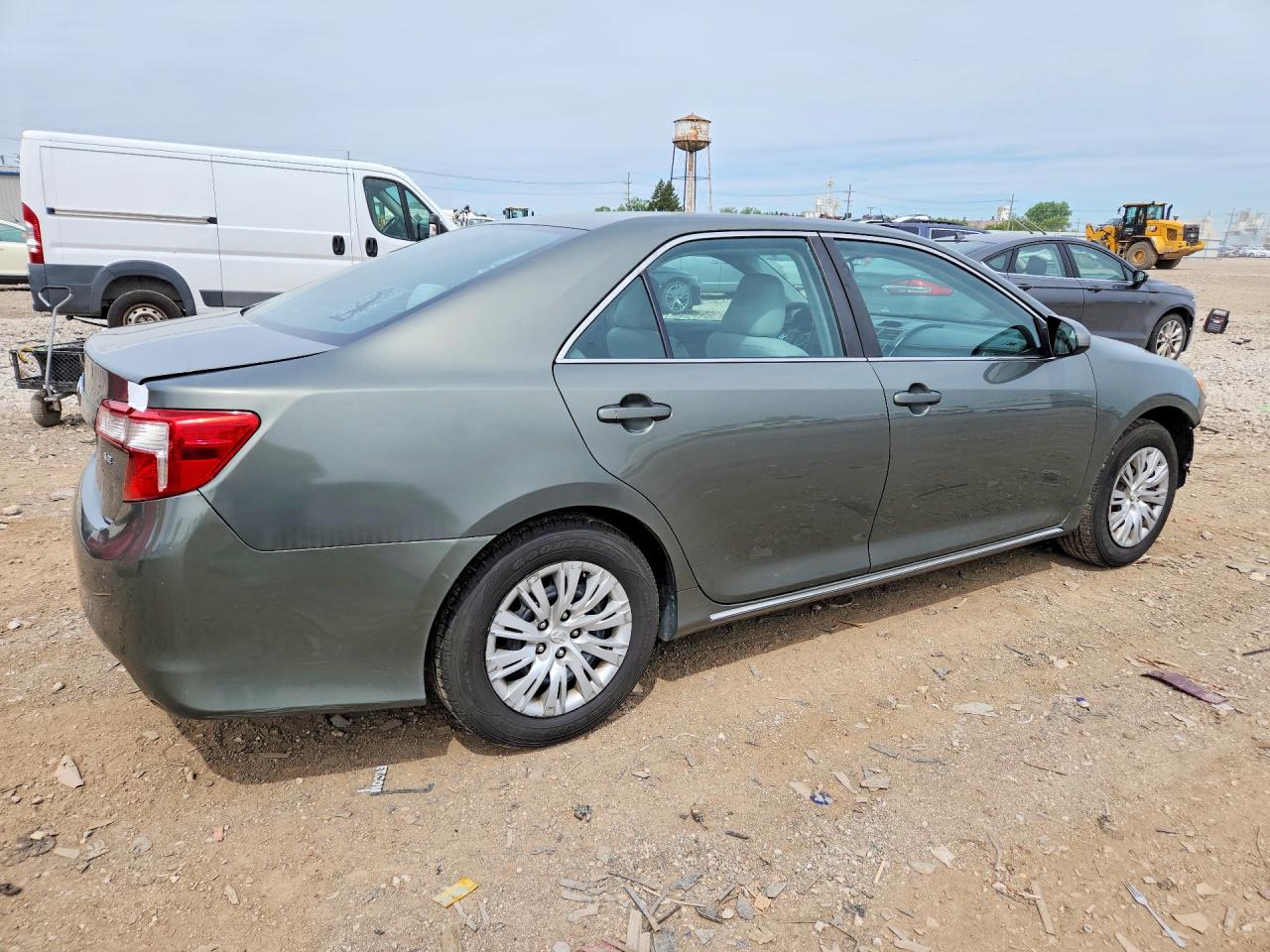 2014 Toyota Camry Le Gray vin: 4T4BF1FK2ER436503