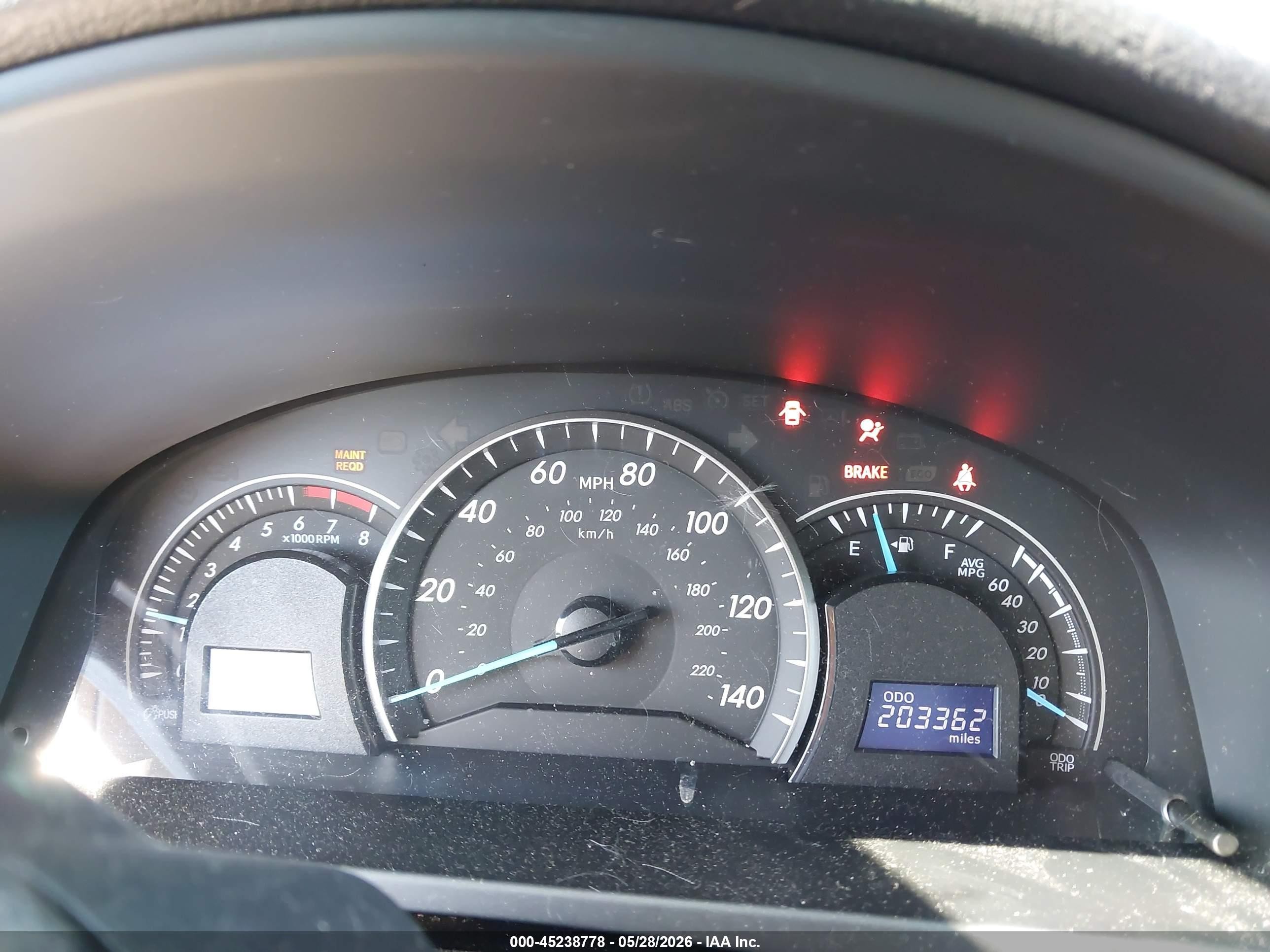 2014 Toyota Camry Le Gray vin: 4T4BF1FK2ER438140