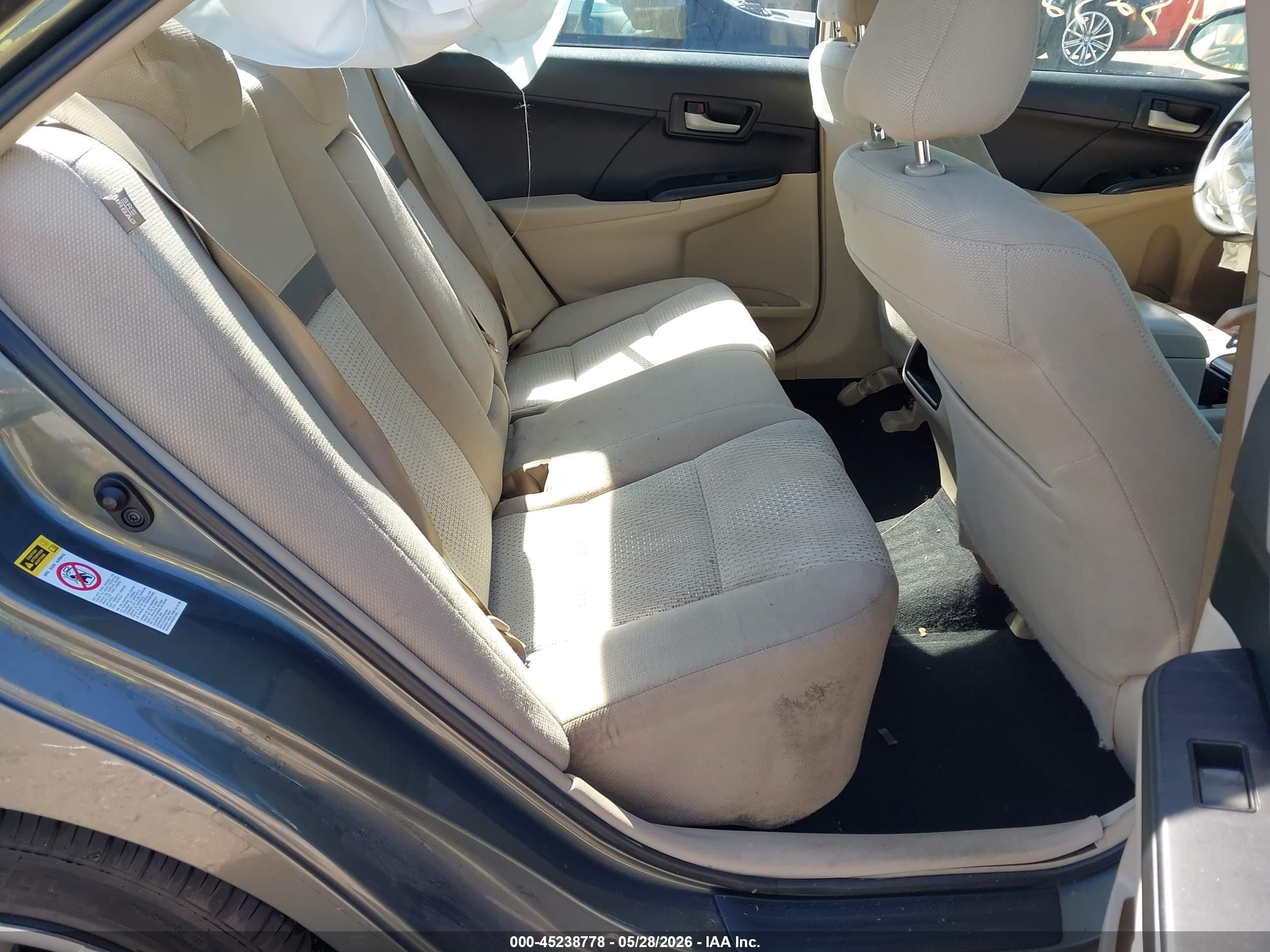 2014 Toyota Camry Le Gray vin: 4T4BF1FK2ER438140