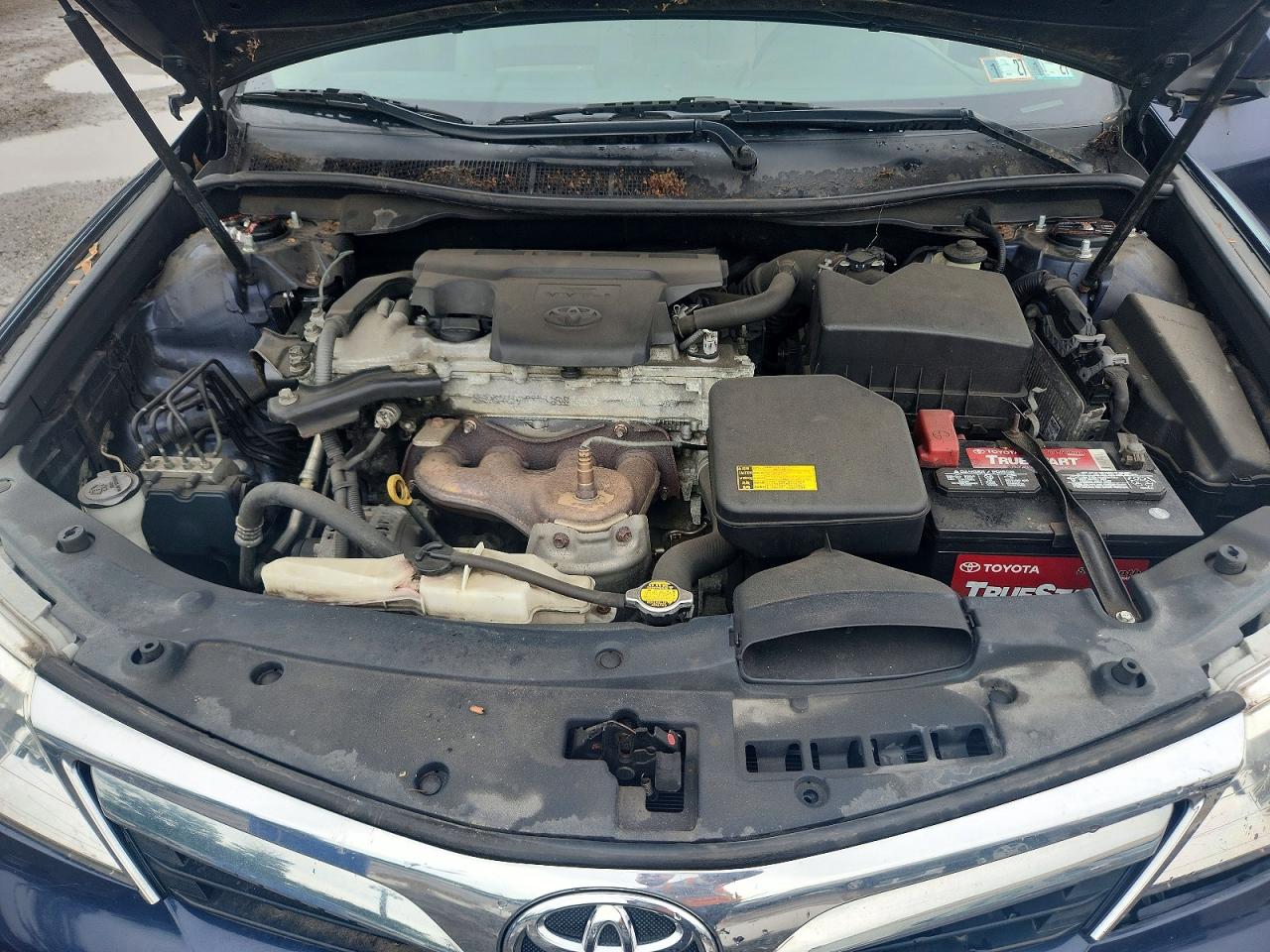 2014 Toyota Camry Le Blue vin: 4T4BF1FK2ER443614