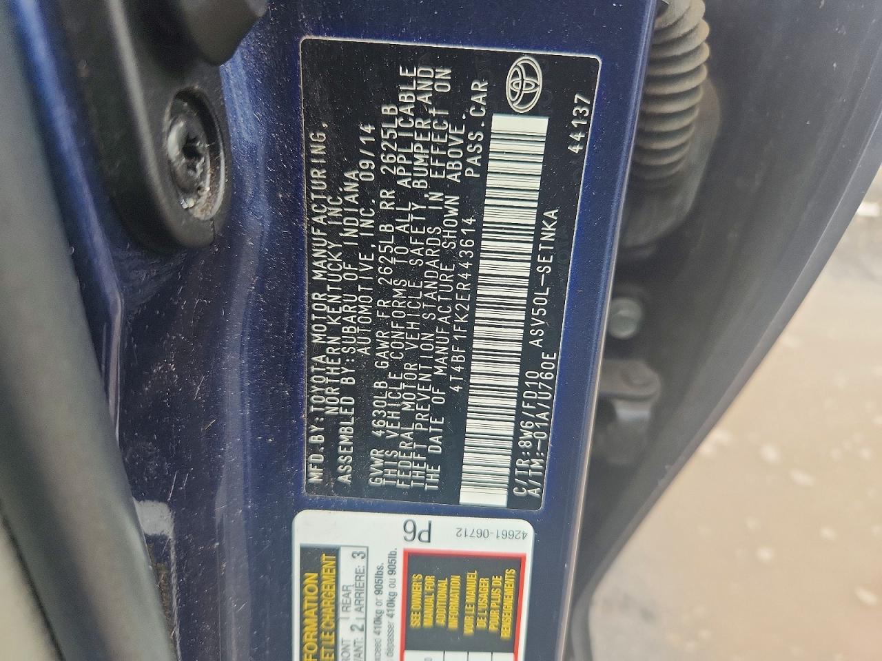 2014 Toyota Camry Le Blue vin: 4T4BF1FK2ER443614