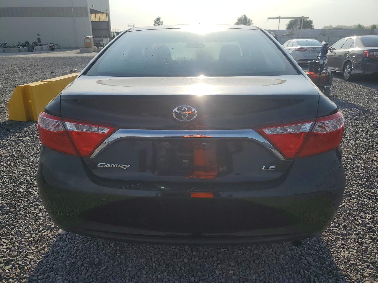 2015 Toyota Camry Le Black vin: 4T4BF1FK2FR448717
