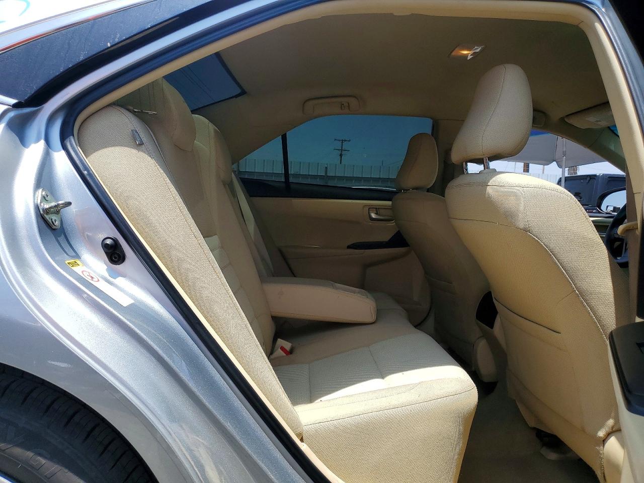2015 Toyota Camry Le Silver vin: 4T4BF1FK2FR456994