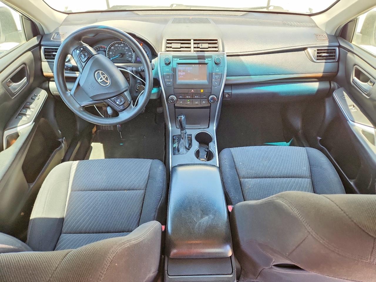 2015 Toyota Camry Le White vin: 4T4BF1FK2FR463640