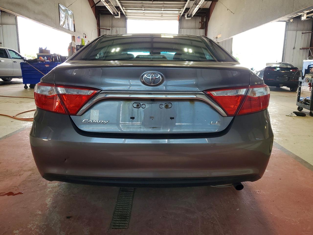 2015 Toyota Camry Le Серый vin: 4T4BF1FK2FR465176