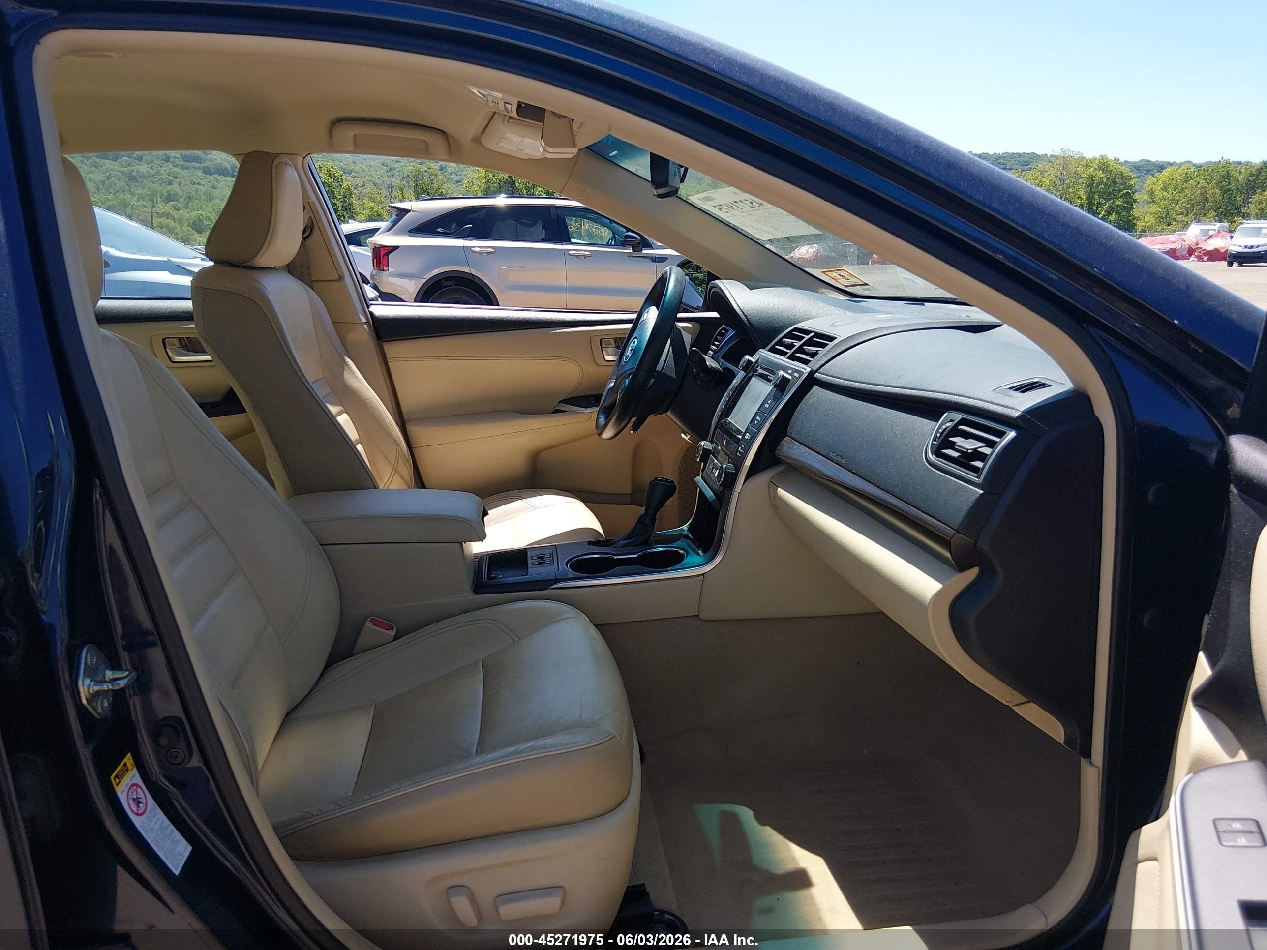 2015 Toyota Camry Xle Dark Blue vin: 4T4BF1FK2FR472984