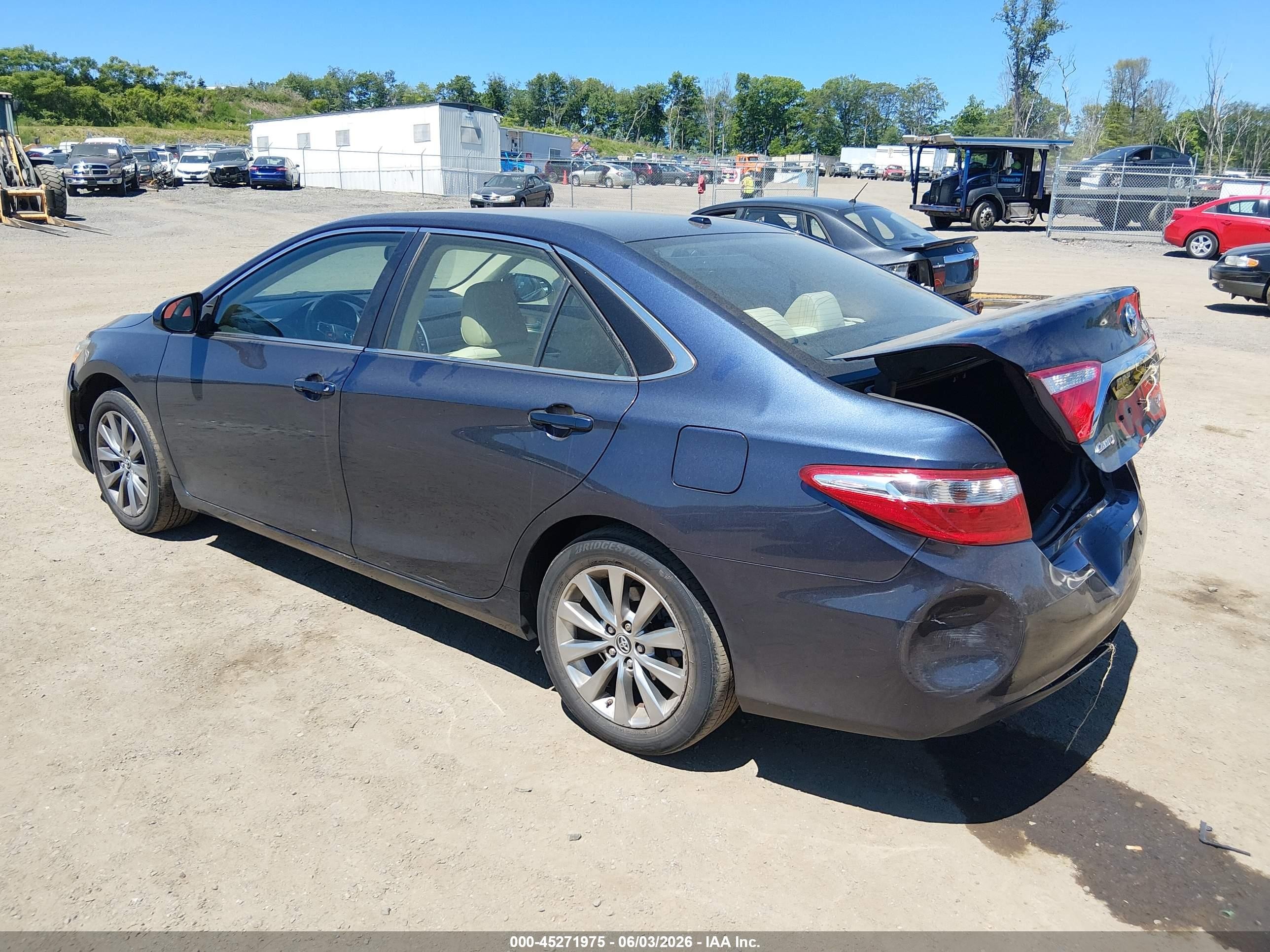 2015 Toyota Camry Xle Dark Blue vin: 4T4BF1FK2FR472984