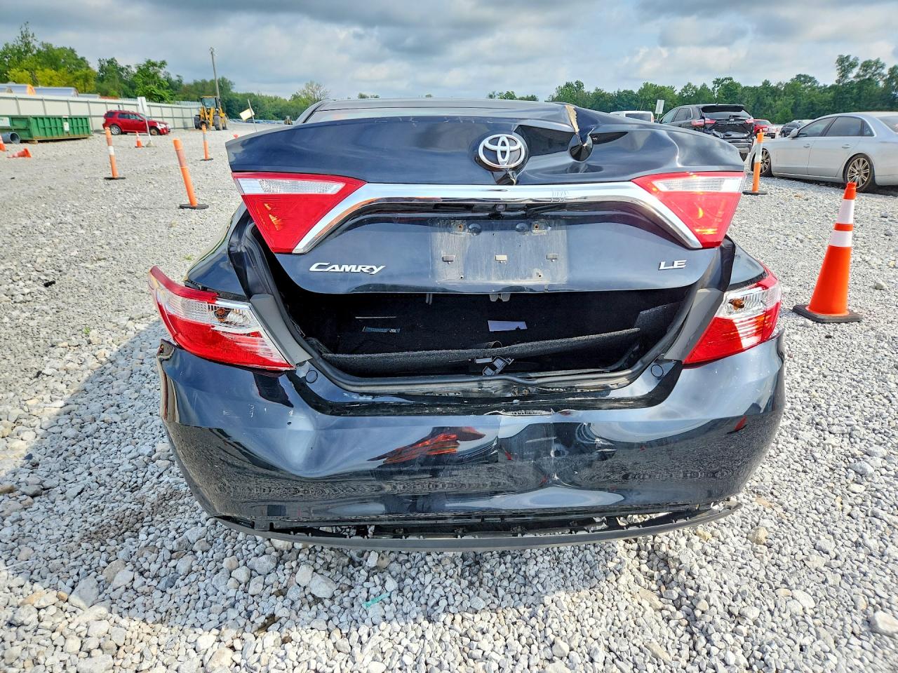 2015 Toyota Camry Le Black vin: 4T4BF1FK2FR480678