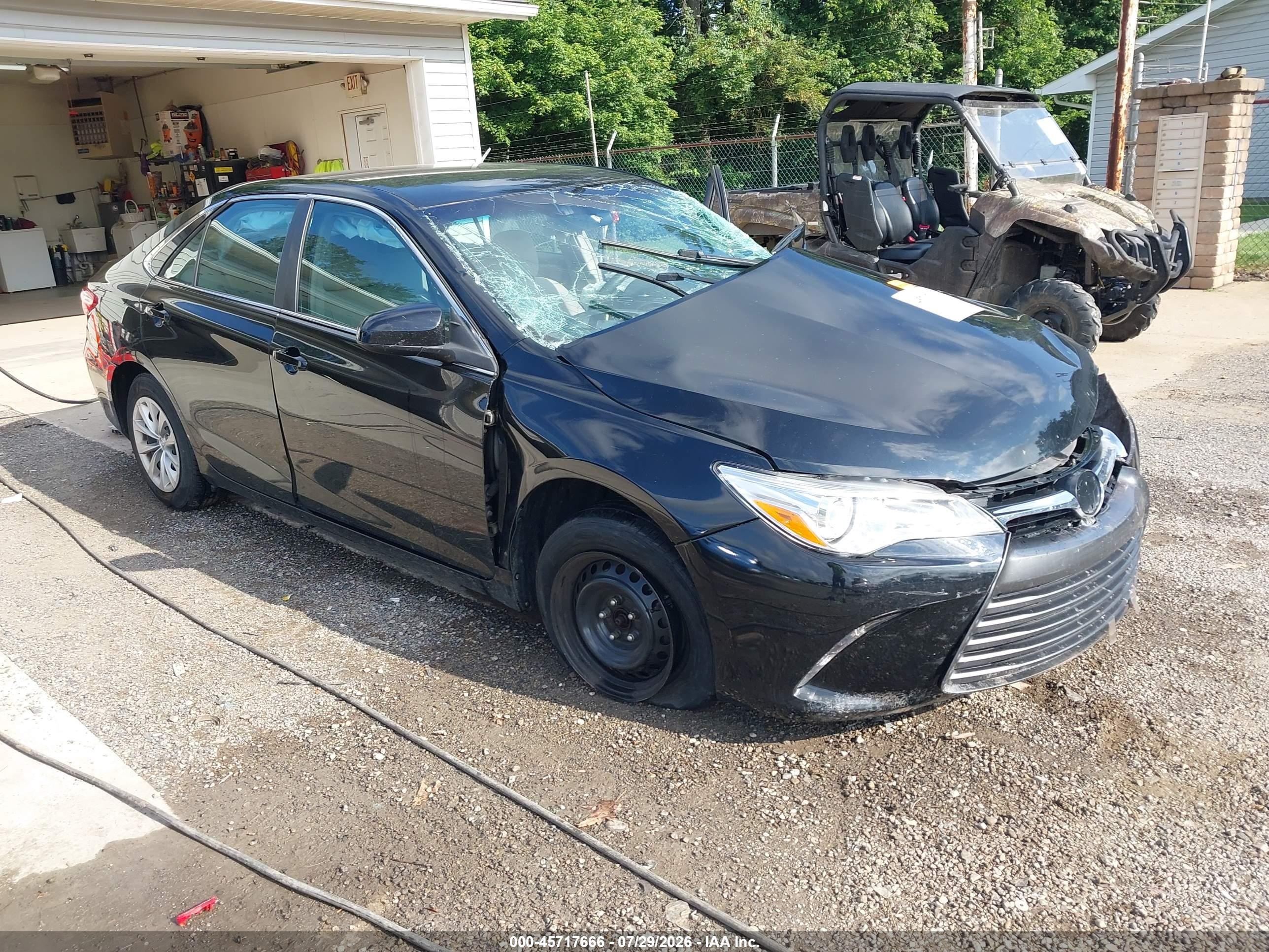 2015 Toyota Camry Le Black vin: 4T4BF1FK2FR481197